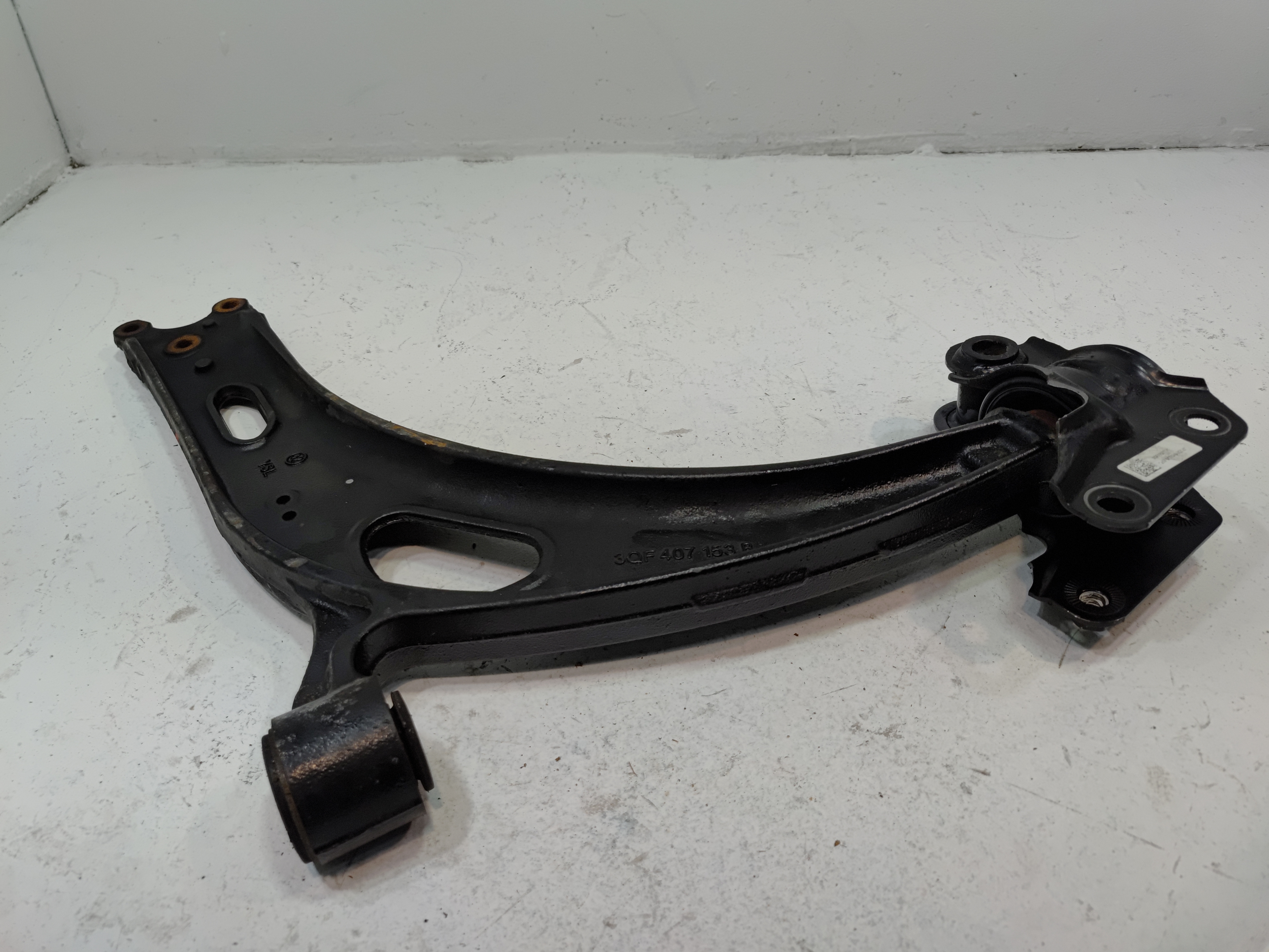 2018-2023 Volkswagen Atlas Front Left Lower Control Arm w/Rear Mount OEM