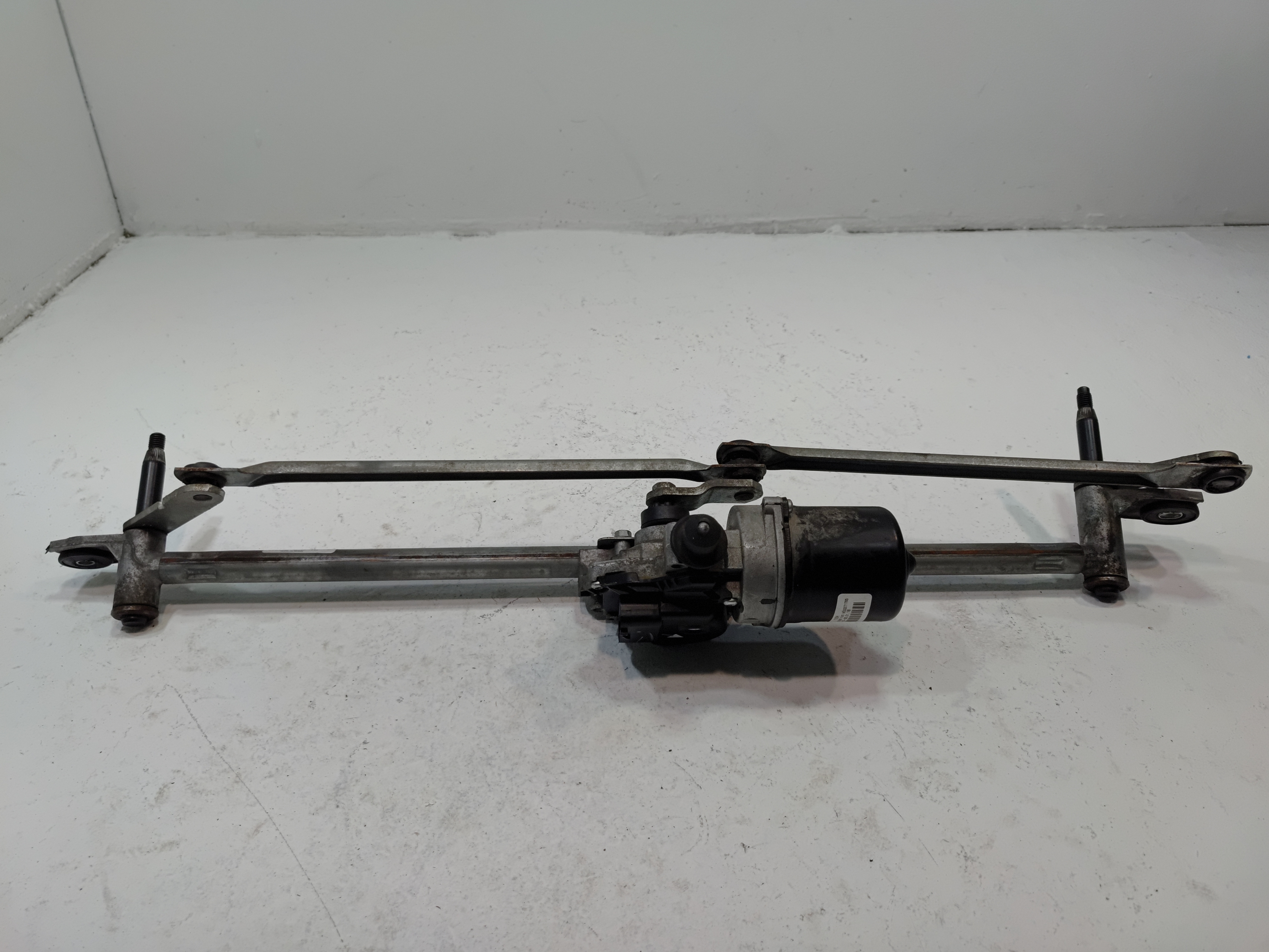 2016-2019 Ford Explorer Front Windshield Wiper Transmission Linkage W/ Motor OEM