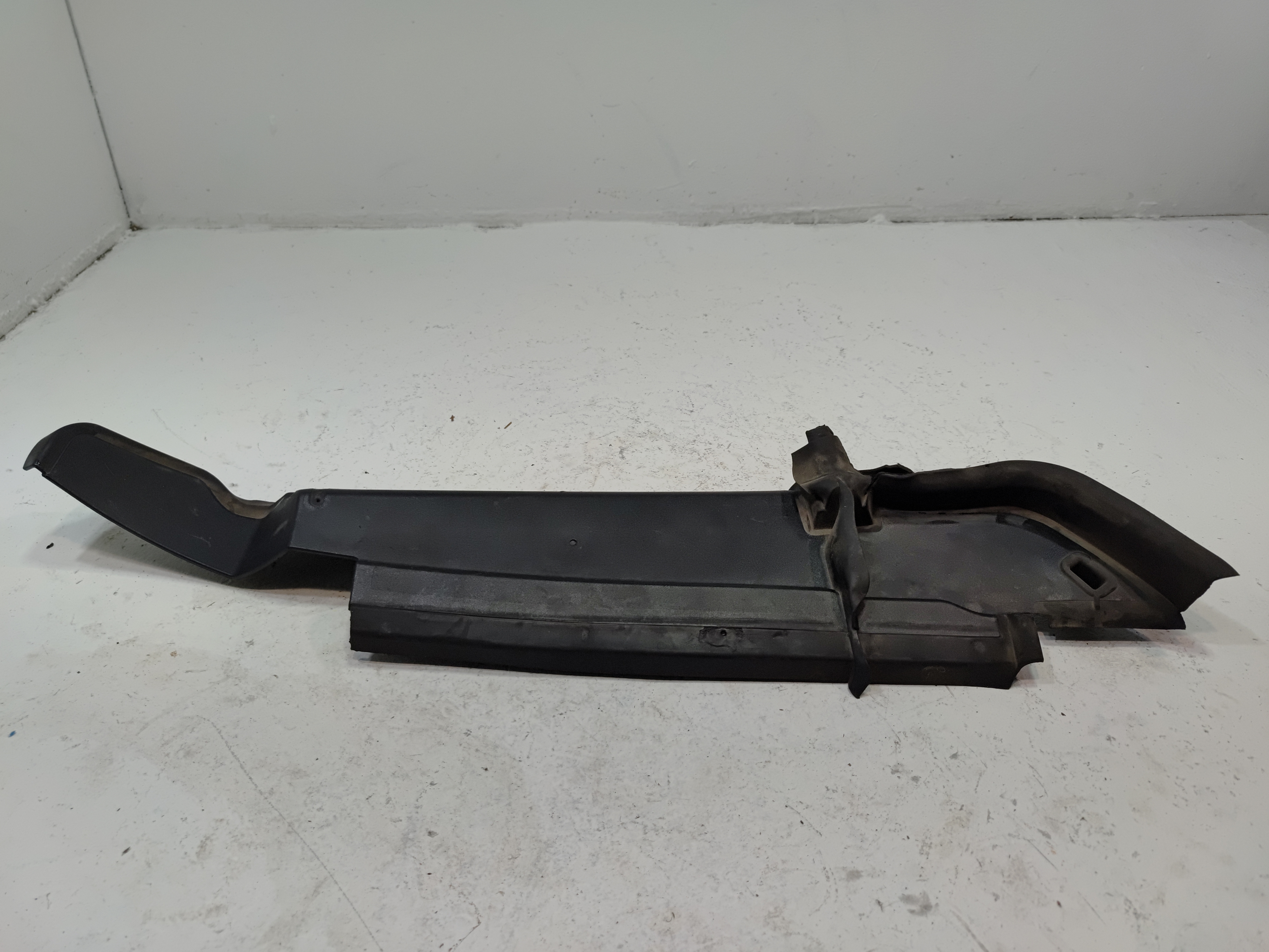 2011-2019 Ford Explorer Front Left Driver Side Fender Upper Ledge Trim Cover OEM