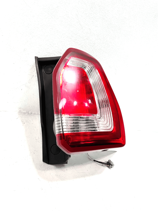 FORD EXPLORER 2016 - 2019 REAR LEFT DRIVER SIDE TAILLIGHT TAIL LIGHT LAMP OEM