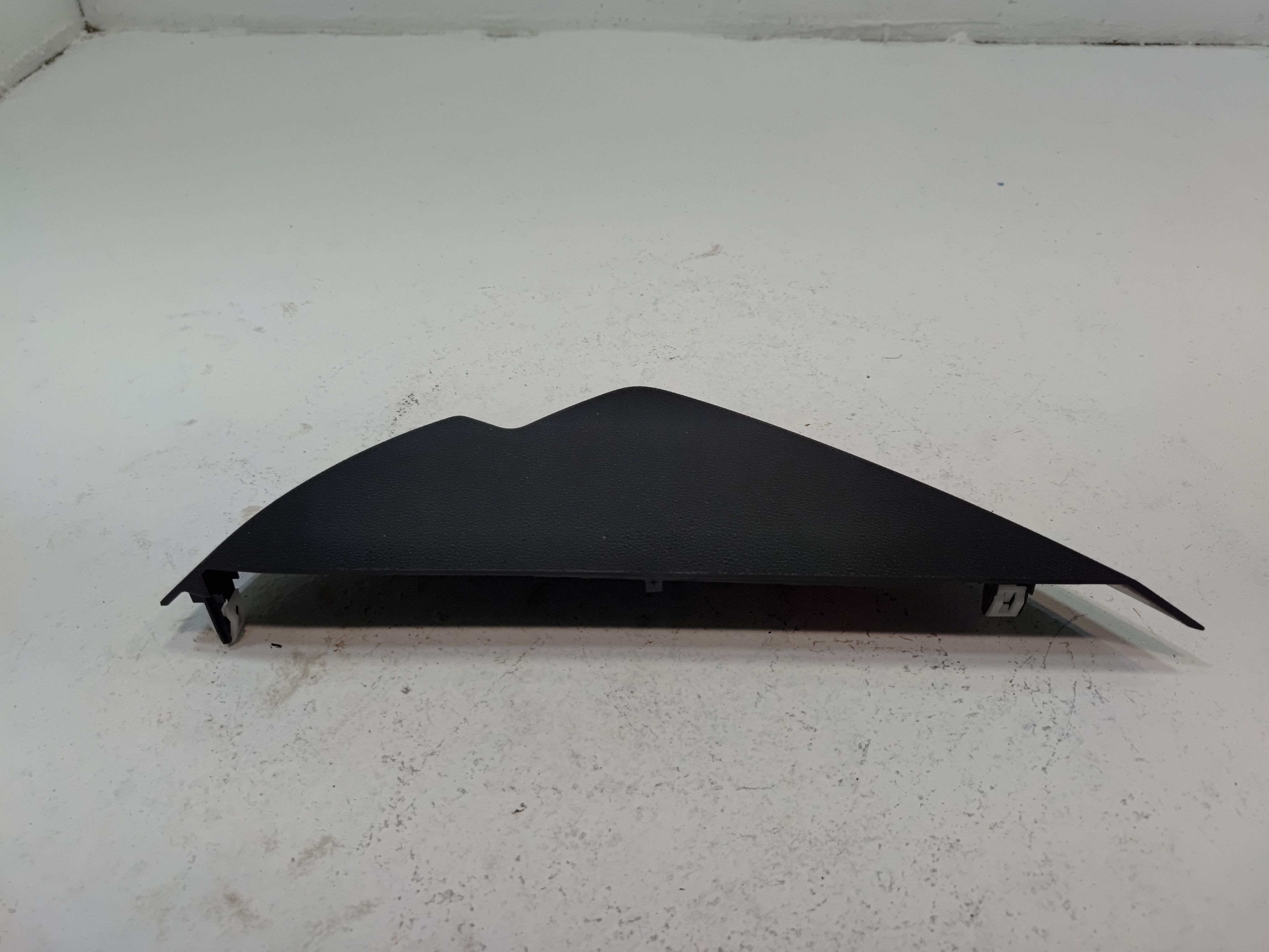 2016-2019 FORD EXPLORER DASH DASHBOARD LEFT SIDE END CAP TRIM COVER PANEL OEM
