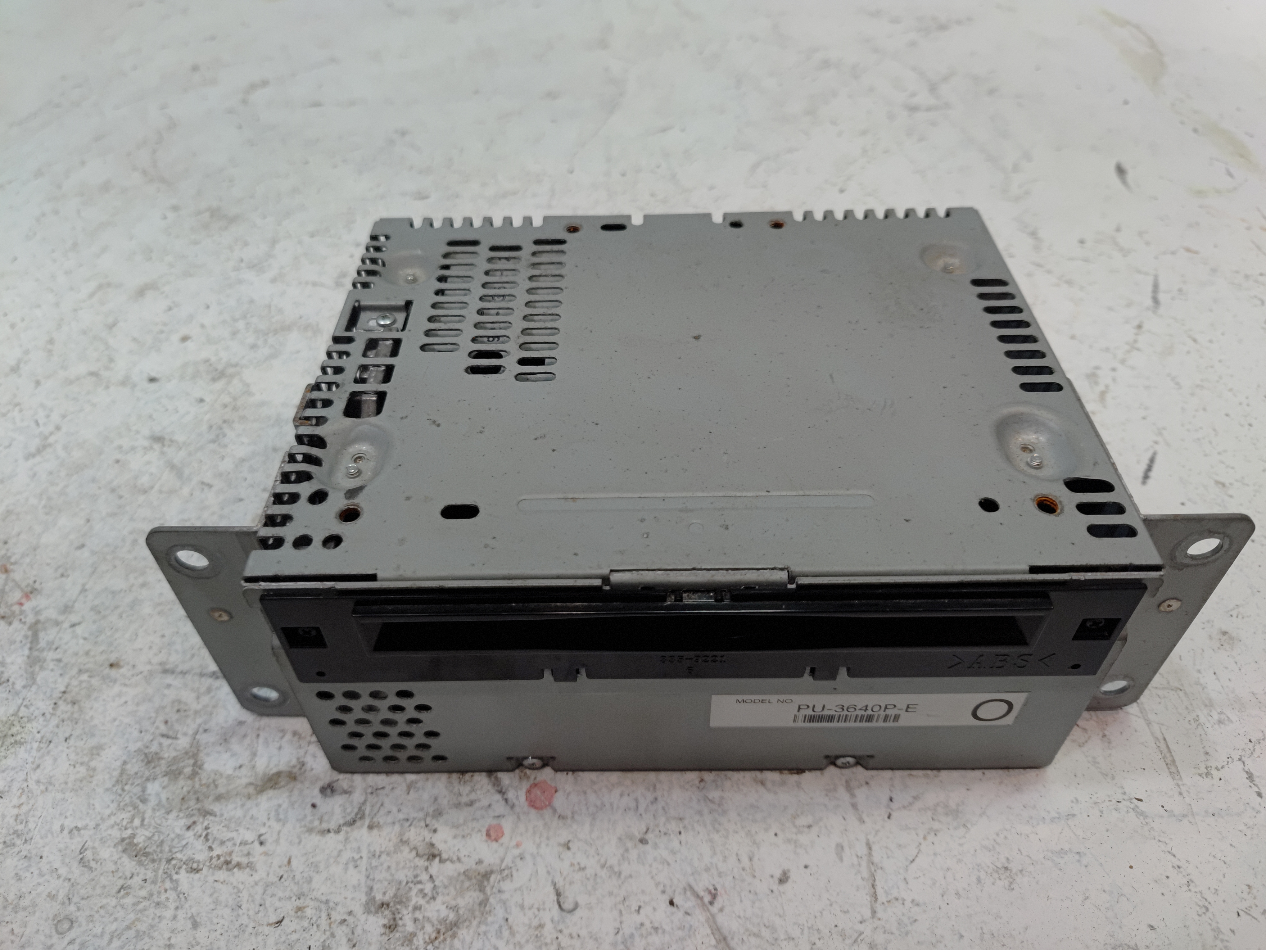 2017-2018 FORD F-150 MEDIA RADIO RECEIVER CD PLAYER OEM 2017-2018 FORD F-150 MEDIA RADIO RECEIVER CD PLAYER OEM