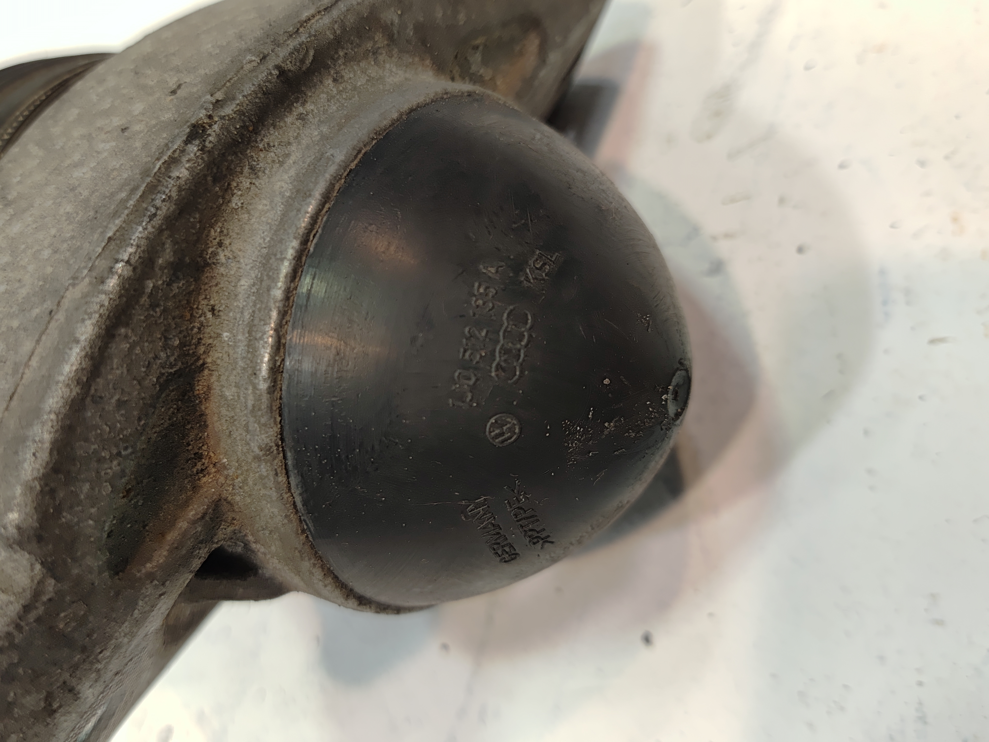 2018-2025 Volkswagen Atlas Rear Left or Right Side Shock Absorber OEM