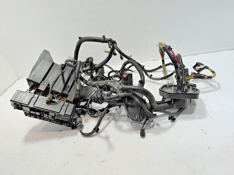 2018-19 FORD EXPEDITION 3.5L XLT ENGINE BAY WIRE WIRING HARNESS W/ FUSE BOX OEM
