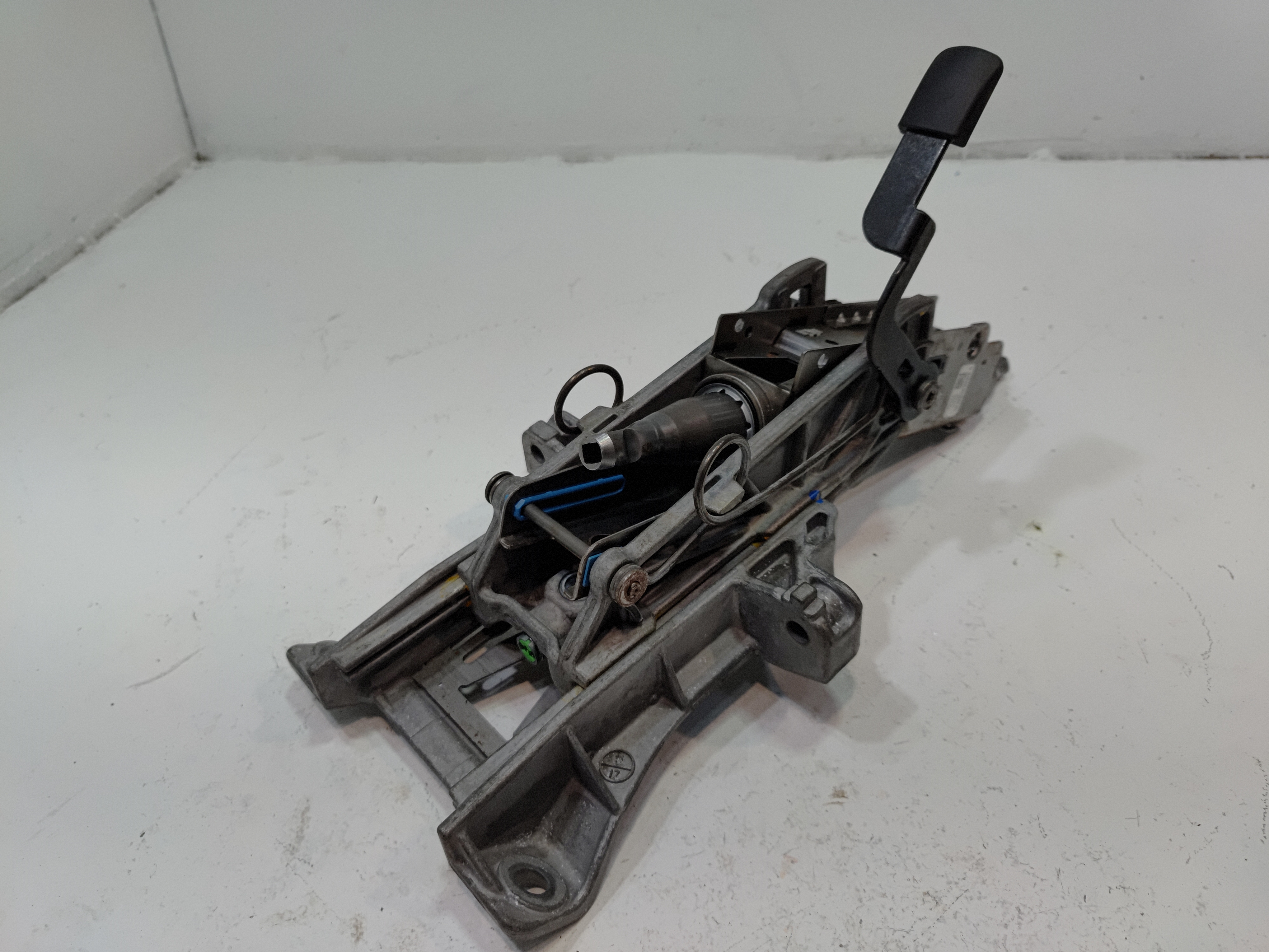 FORD EXPLORER MANUAL ADJUSTMENT STEERING COLUMN OEM 2013 - 2019