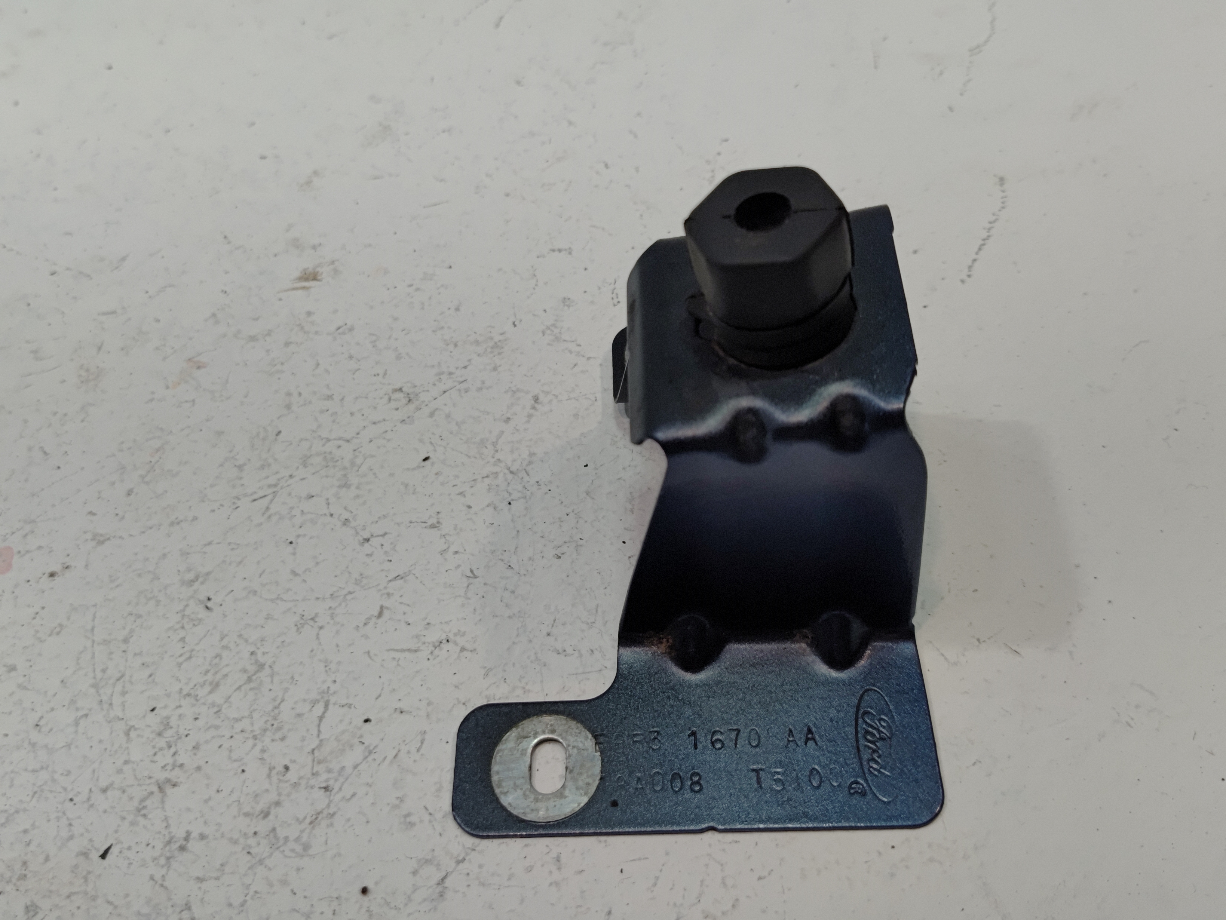 FORD EXPLORER FRONT PASSENGER SIDE FENDER UPPER BRACKET SUPPORT OEM 2016-2019