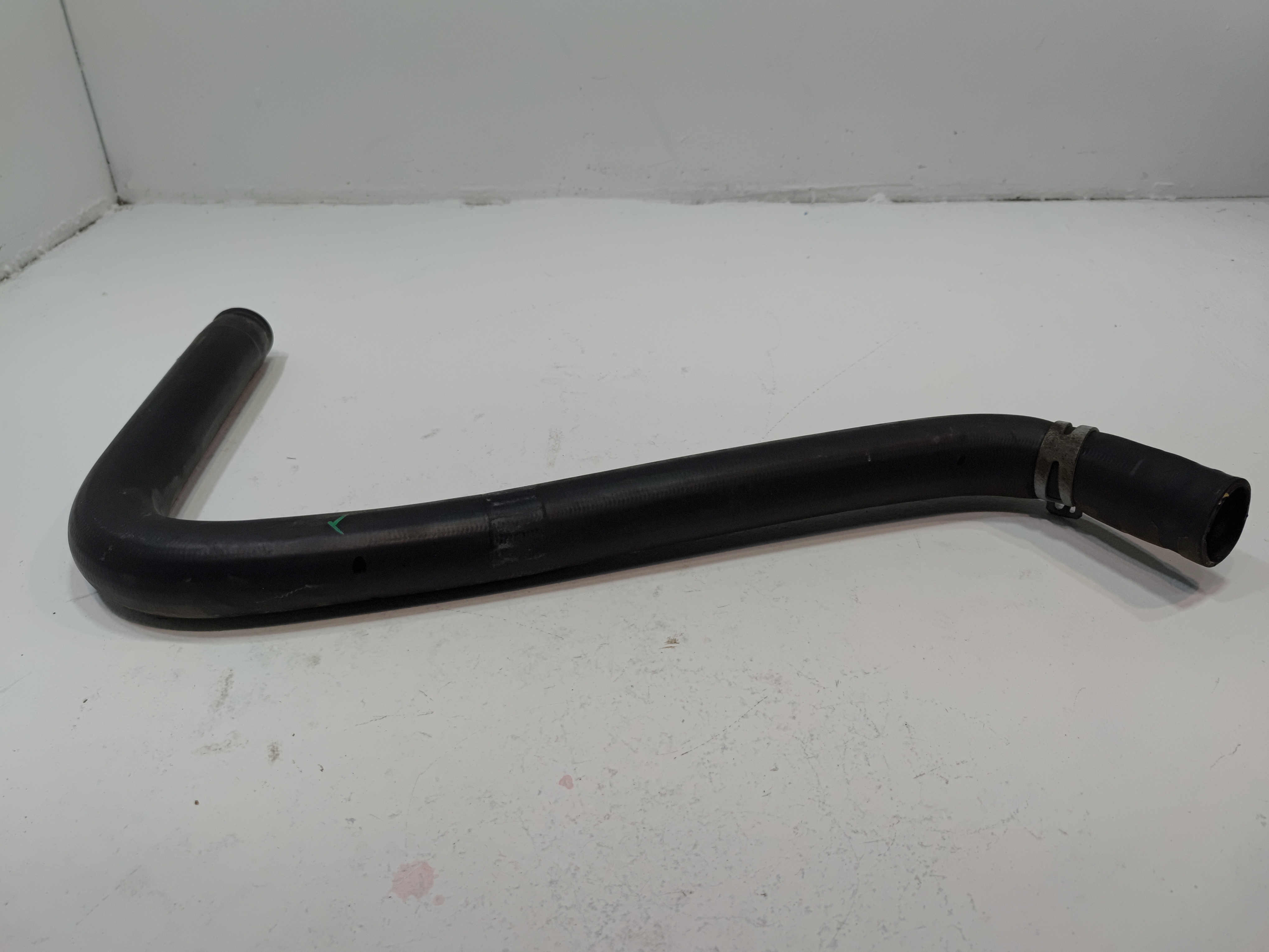 2011-2019 FORD EXPLORER 3.5L ENGINE UPPER RADIATOR COOLANT HOSE OEM