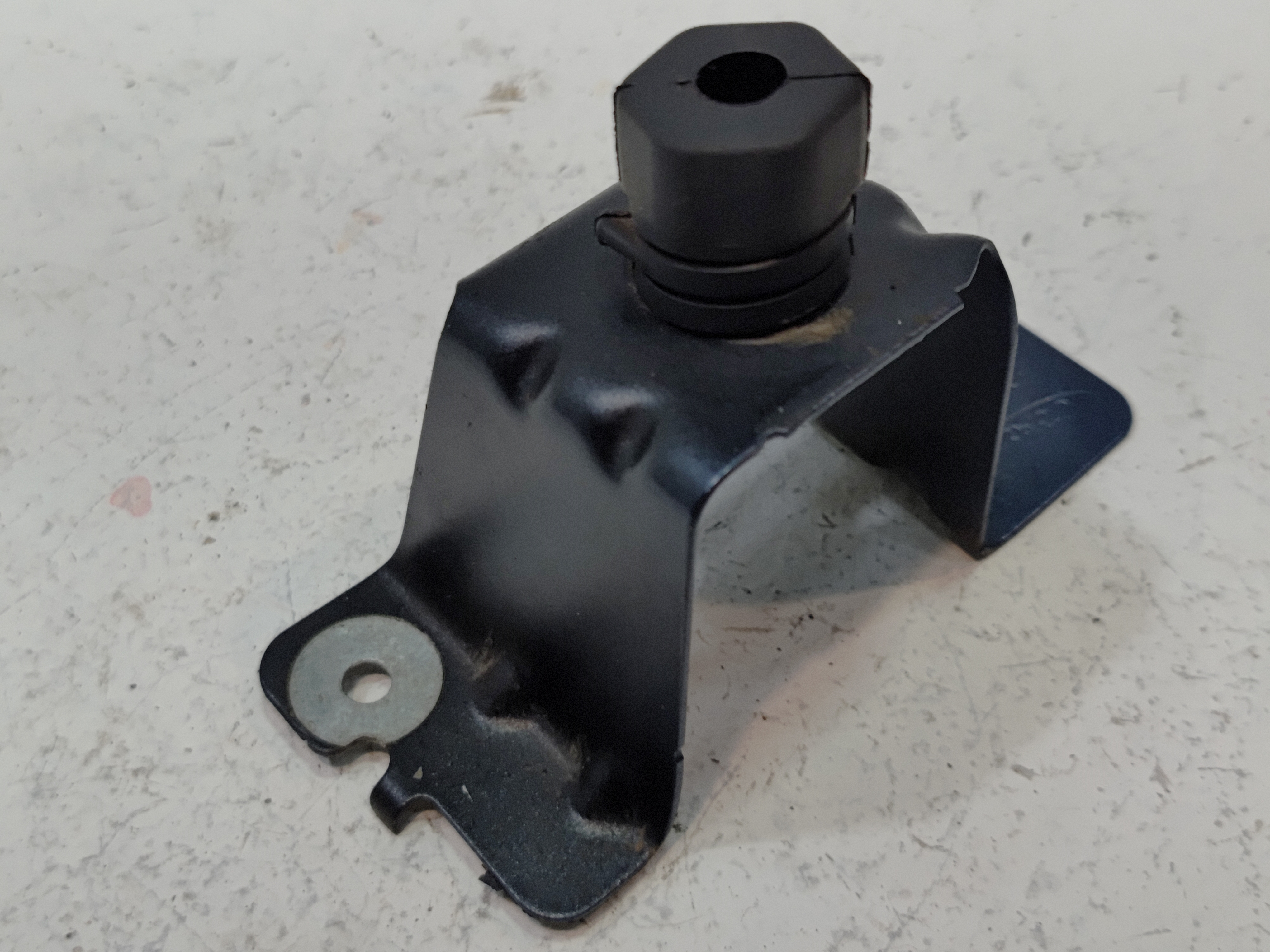 2016-2019 FORD EXPLORER FRONT LEFT DRIVER SIDE FENDER UPPER BRACKET SUPPORT OEM