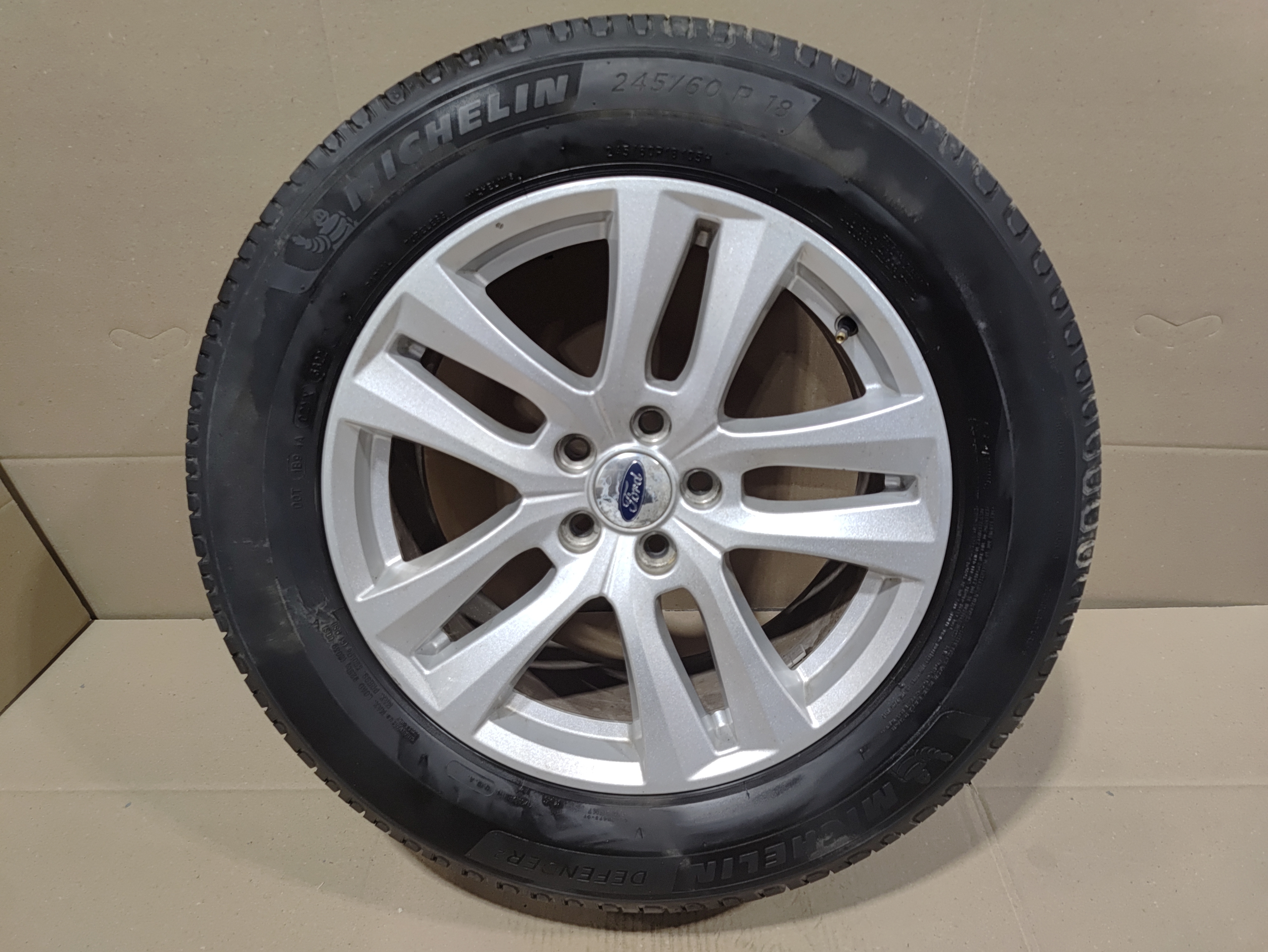 2018-19 FORD EXPLORER 18 INCH WHEEL RIM TIRE 18x8Jx44 245/60/R18 1 PCS 7/32