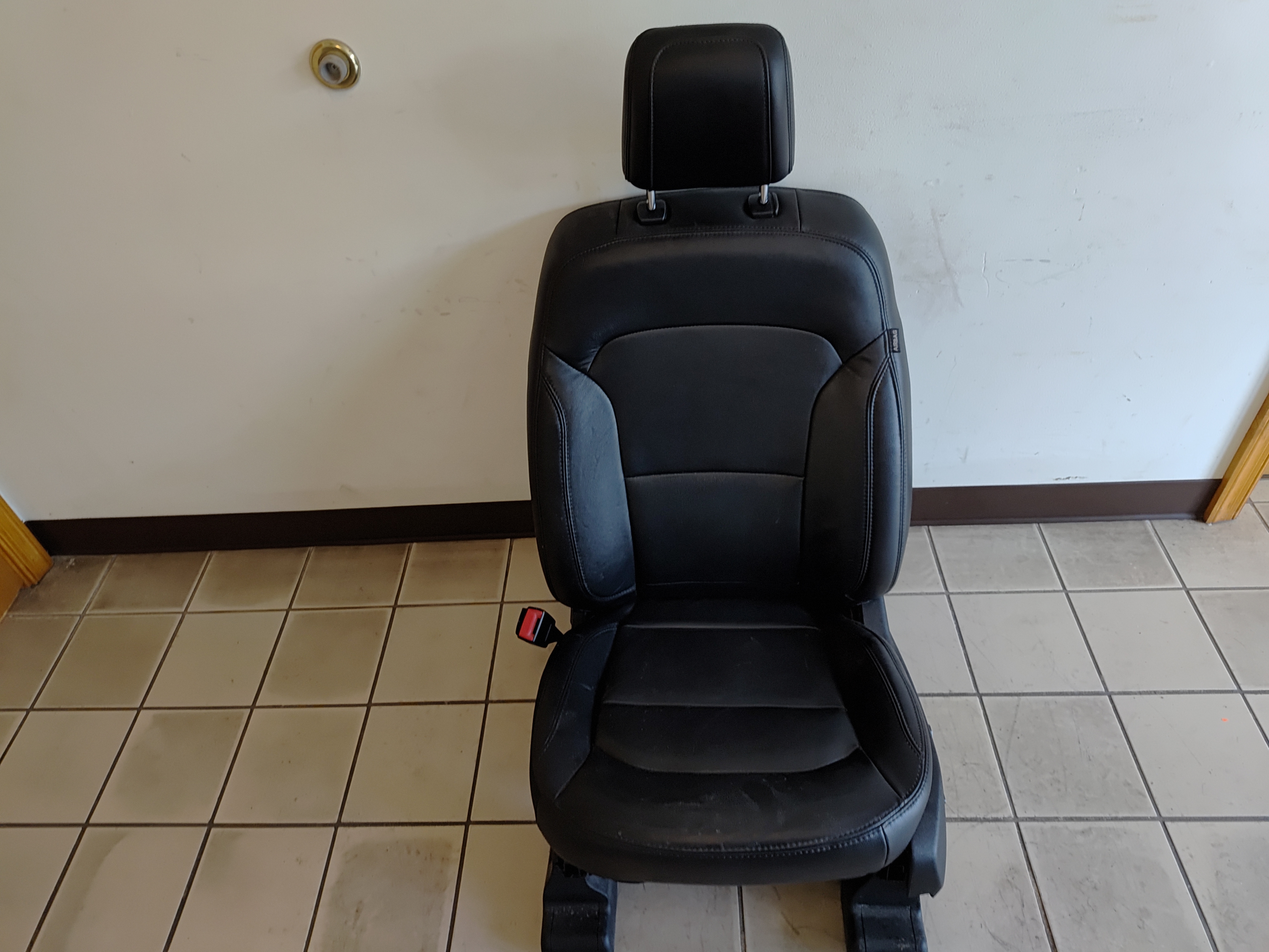 2017-2019 FORD EXPLORER FRONT LEFT DRIVER SIDE SEAT ASSEMBLY BLACK OEM