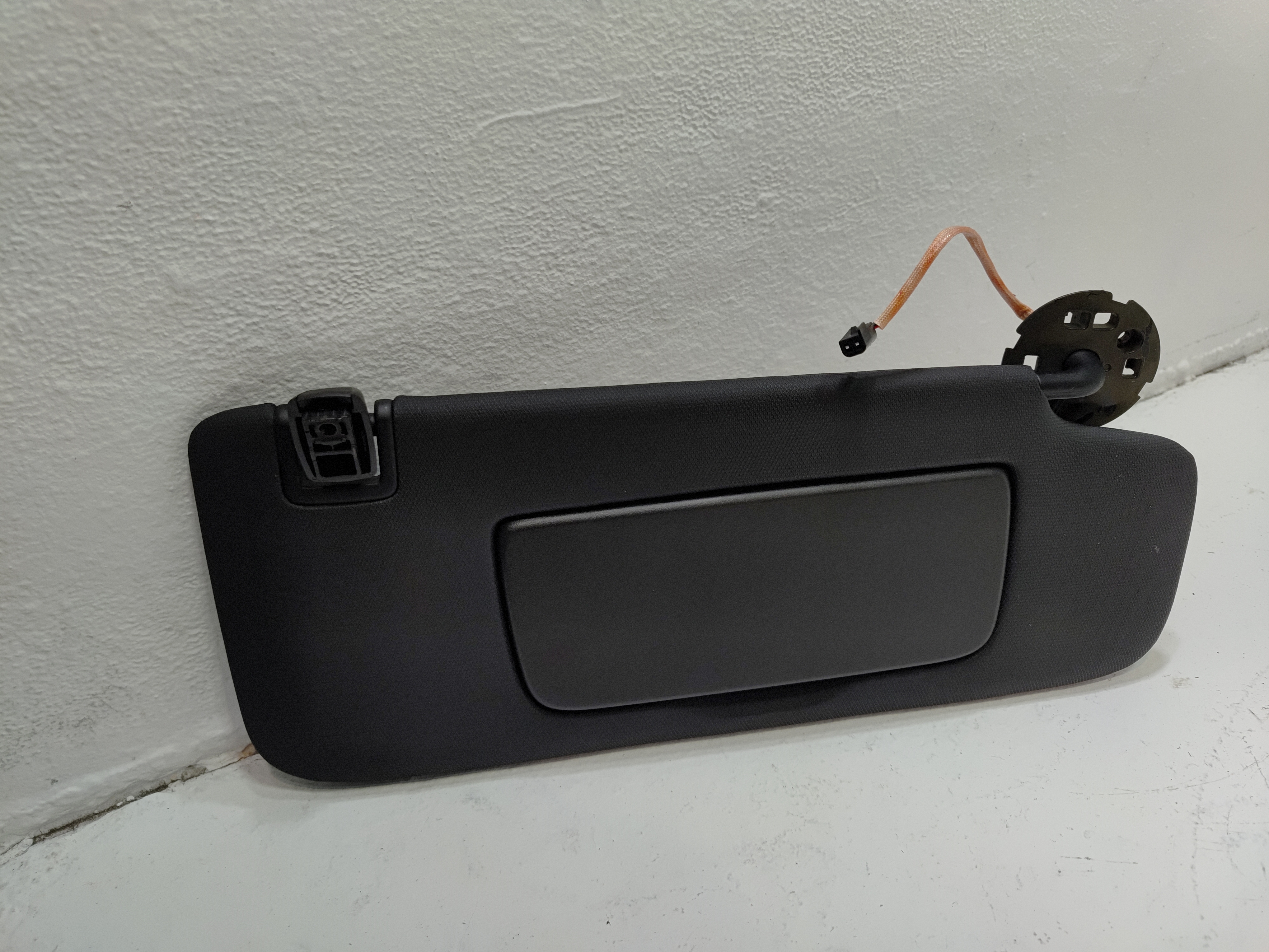 2024-2025 BUICK ENVISTA FRONT RIGHT PASSENGER SIDE SUN VISOR SUNVISOR OEM