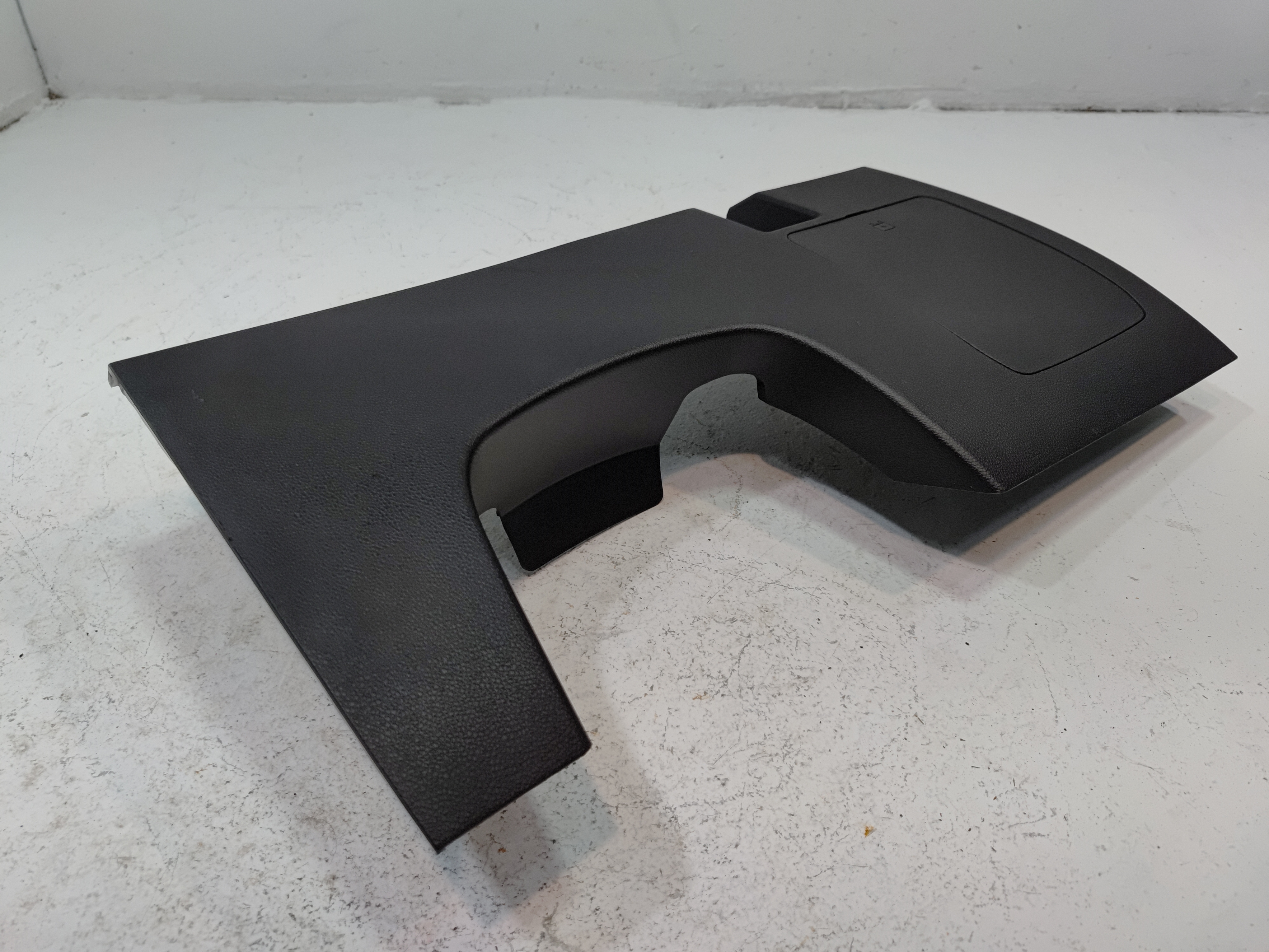 2024-2025 BUICK ENVISTA DASH LEFT LOWER KNEE BOLSTER TRIM COVER PANEL OEM