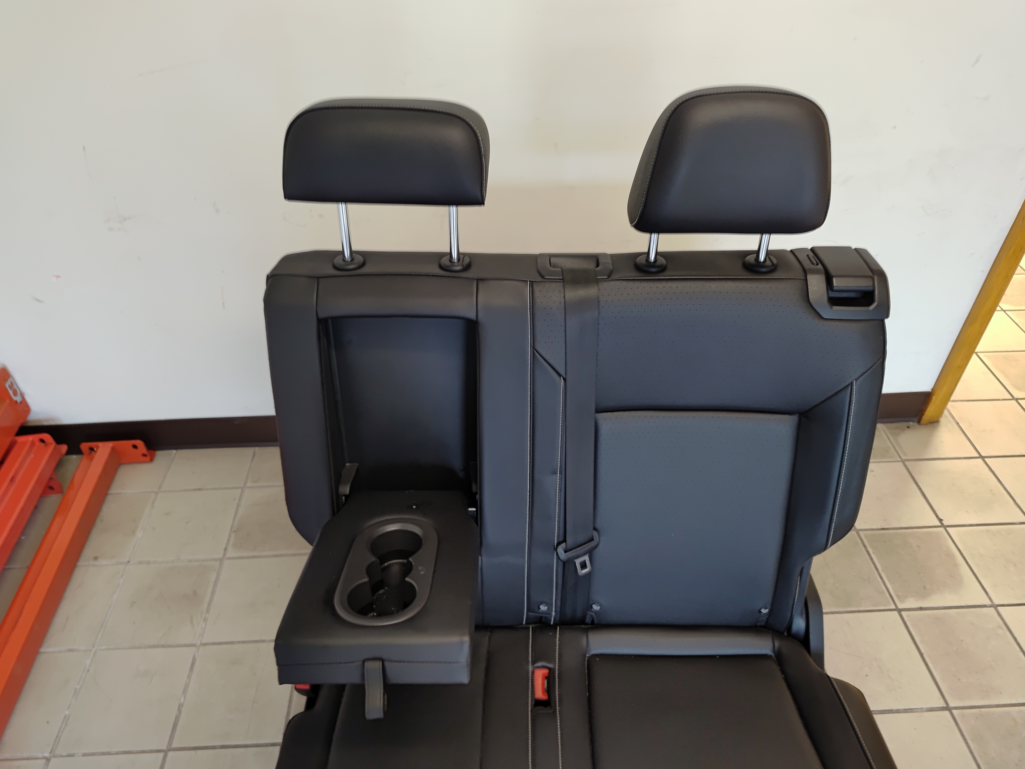 2021 Volkswagen Atlas Rear Second Row Split Seat w/Headrest Black Leather OEM