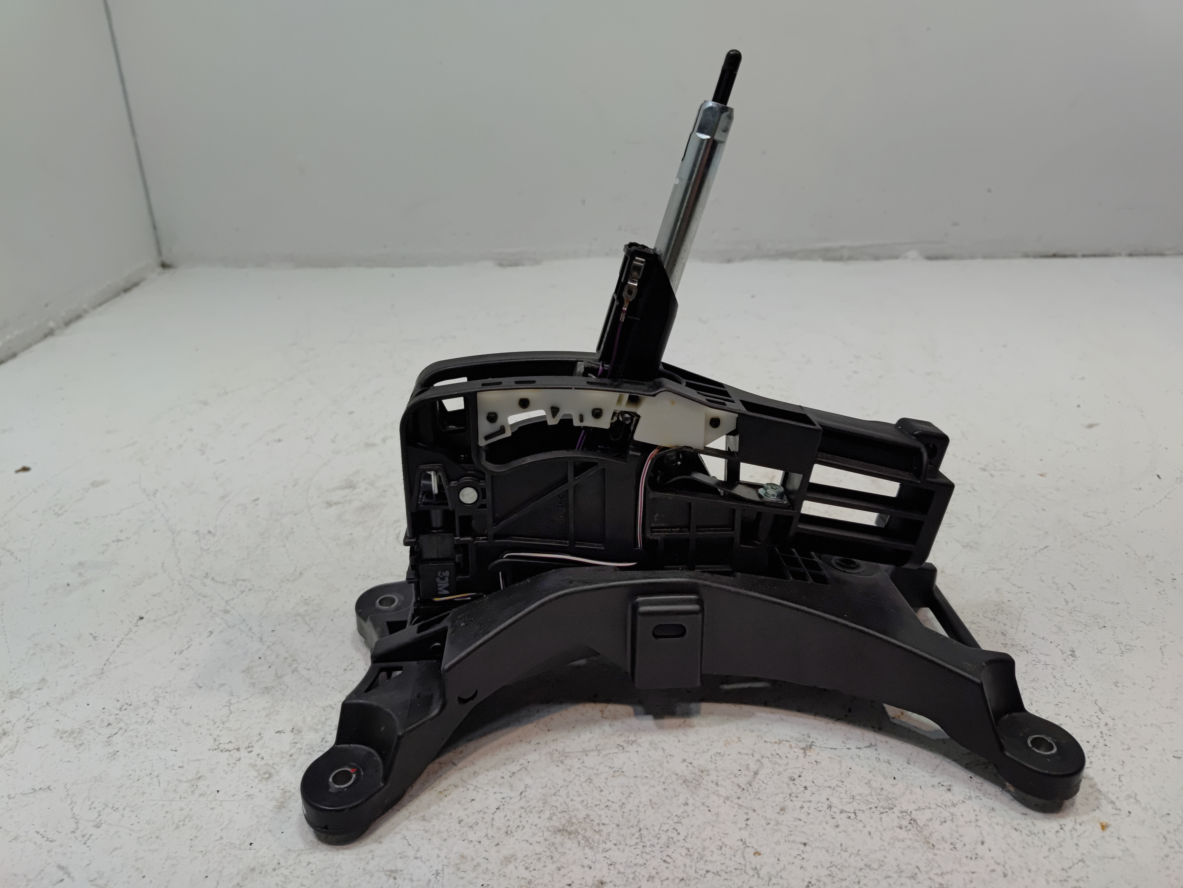 2024-2025 BUICK ENVISTA AUTOMATIC TRANSMISSION GEAR SHIFTER LEVER OEM