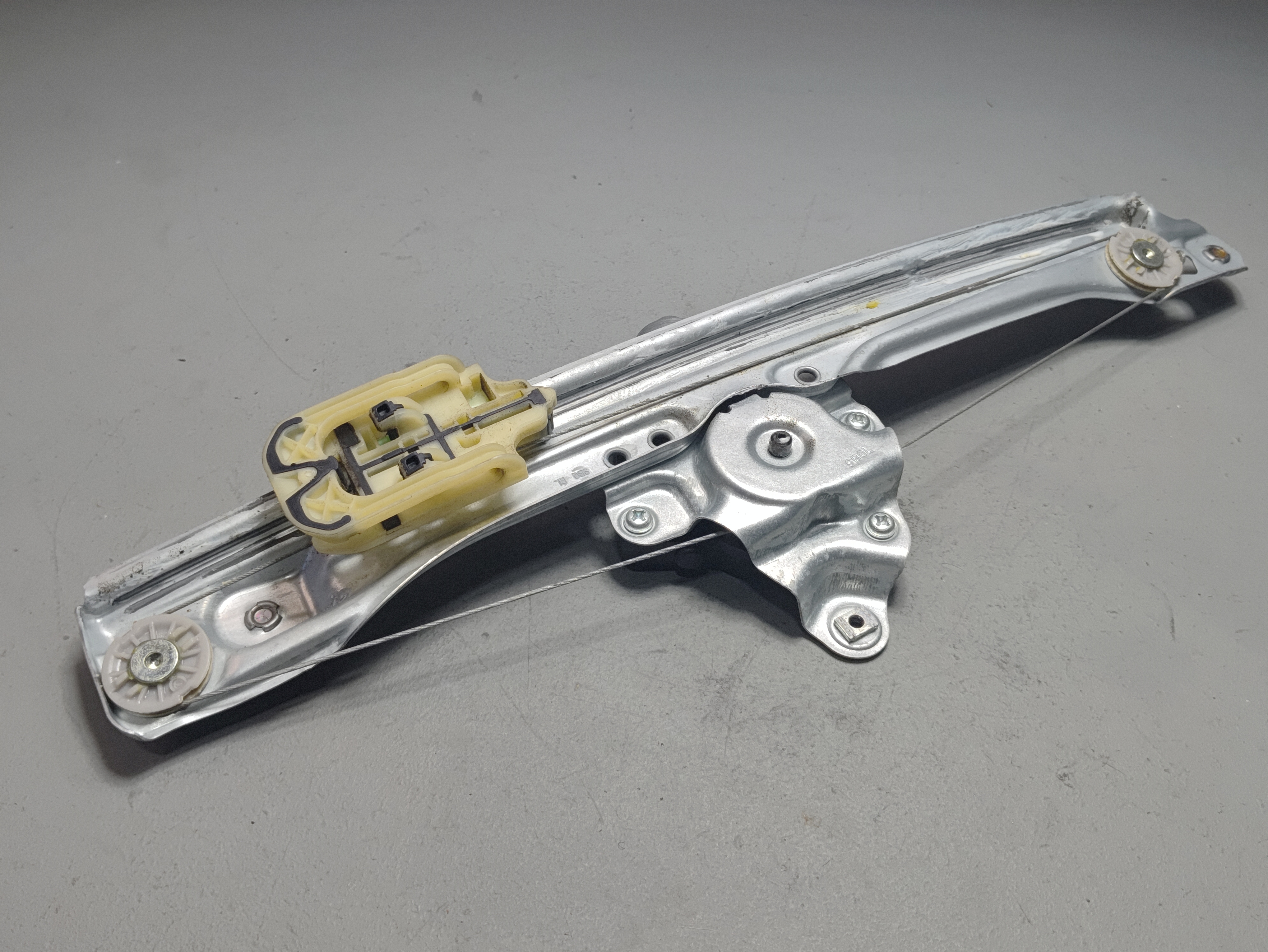 2024-2025 BUICK ENVISTA REAR LEFT DRIVER SIDE DOOR WINDOW REGULATOR W/ MOTOR OEM