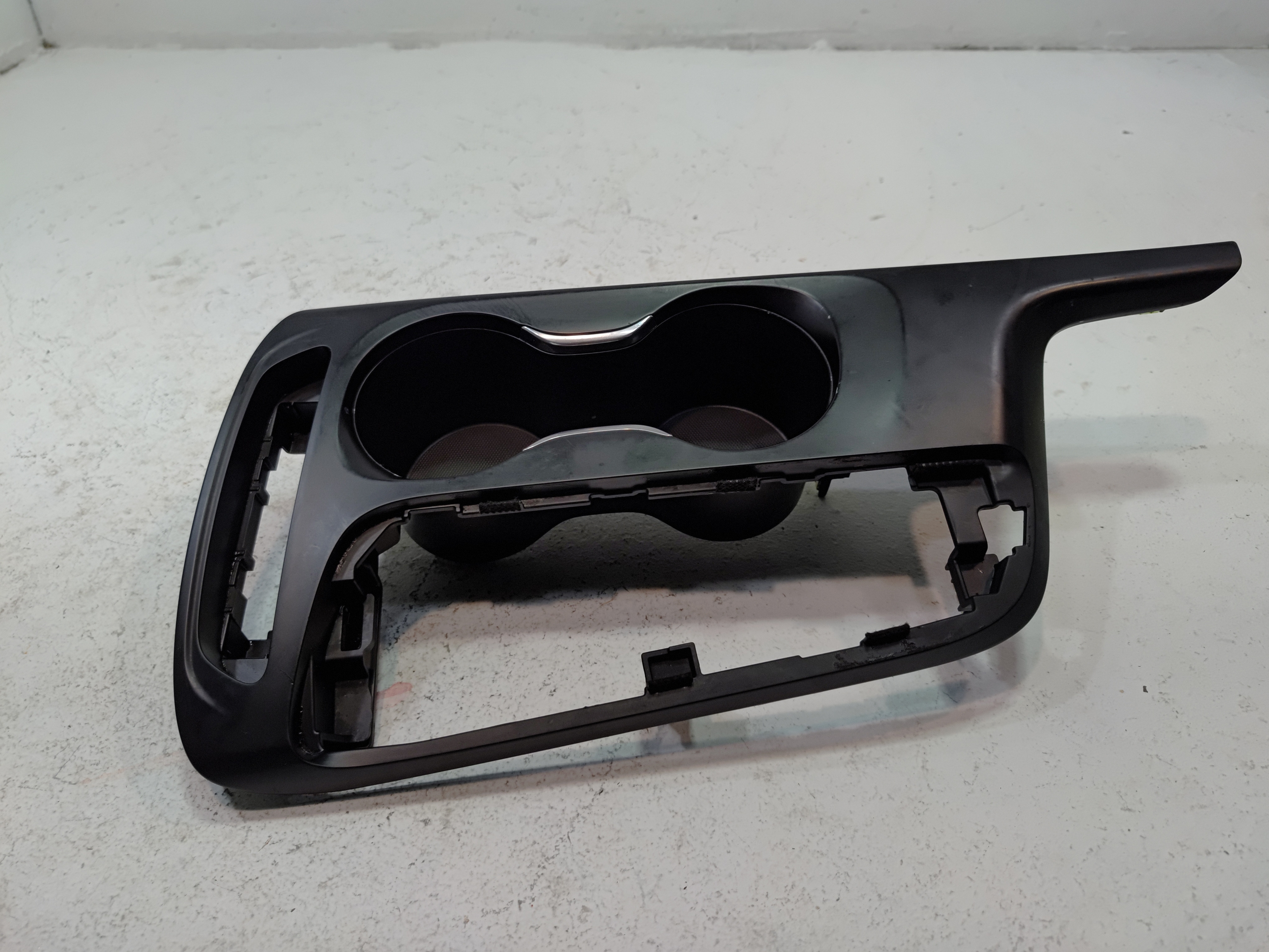 2024-2025 Buick Envista Center Console Shift Plate w/Dual Cupholder OEM