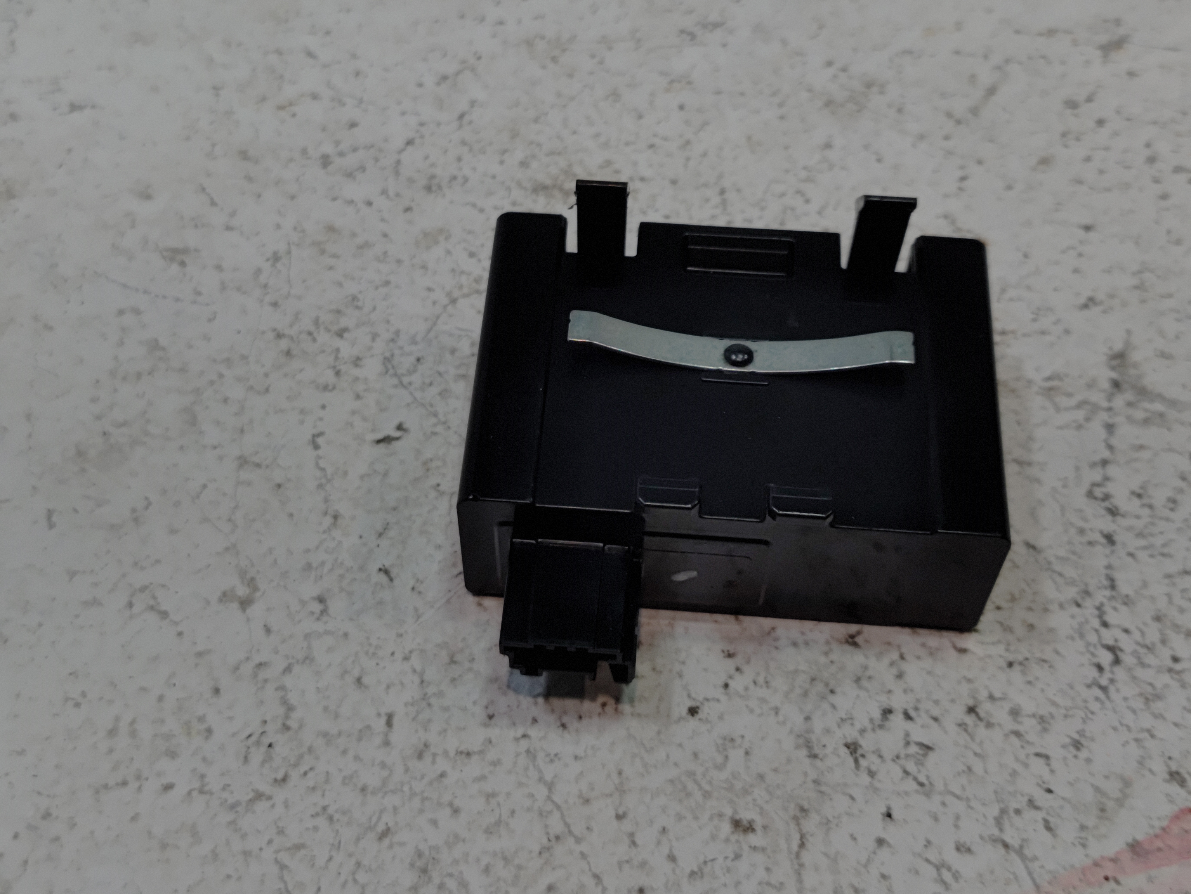 2024-2025 Buick Envista Remote Control Door Lock Receiver OEM