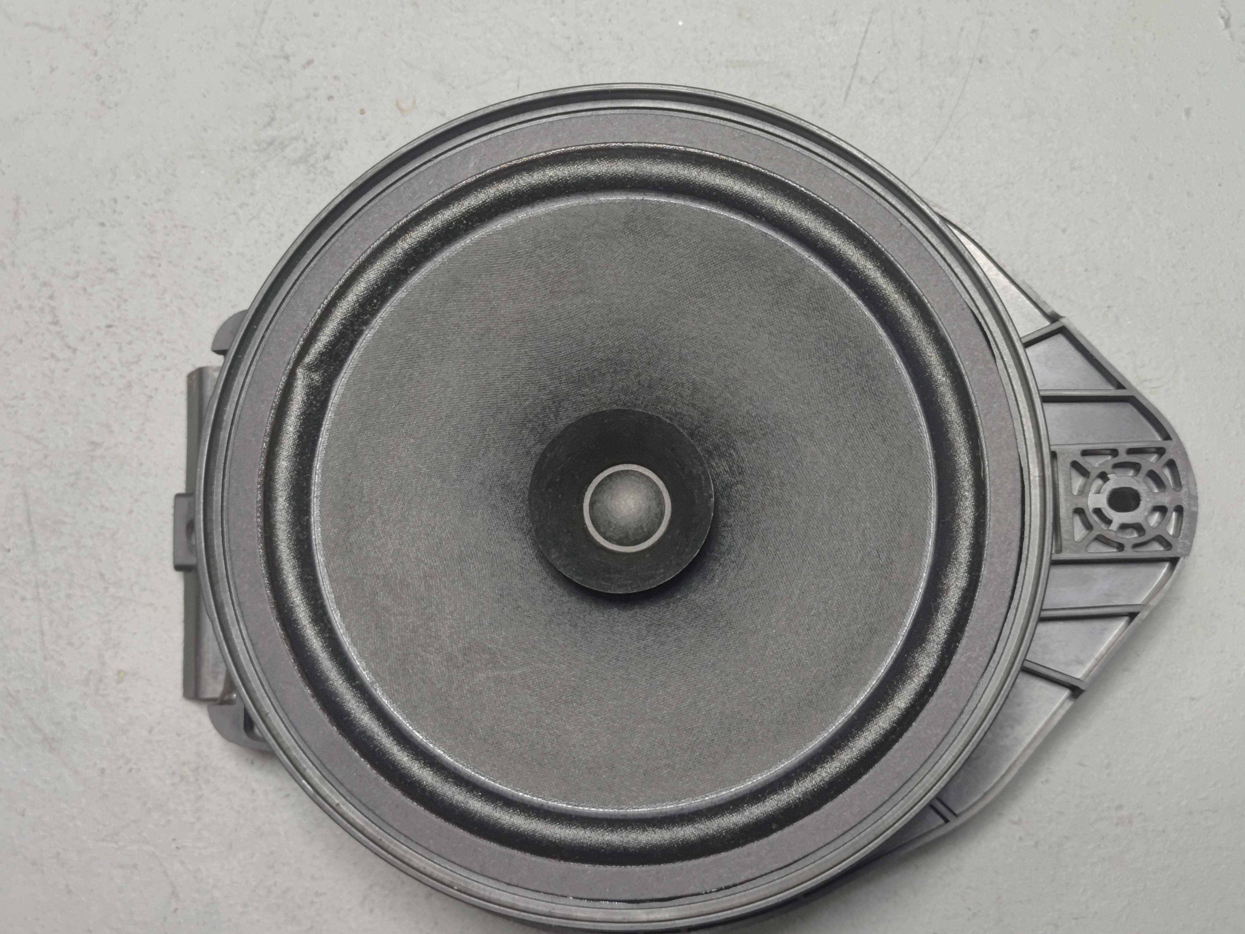 2024-2025 BUICK ENVISTA REAR LEFT OR RIGHT SIDE DOOR AUDIO SPEAKER OEM