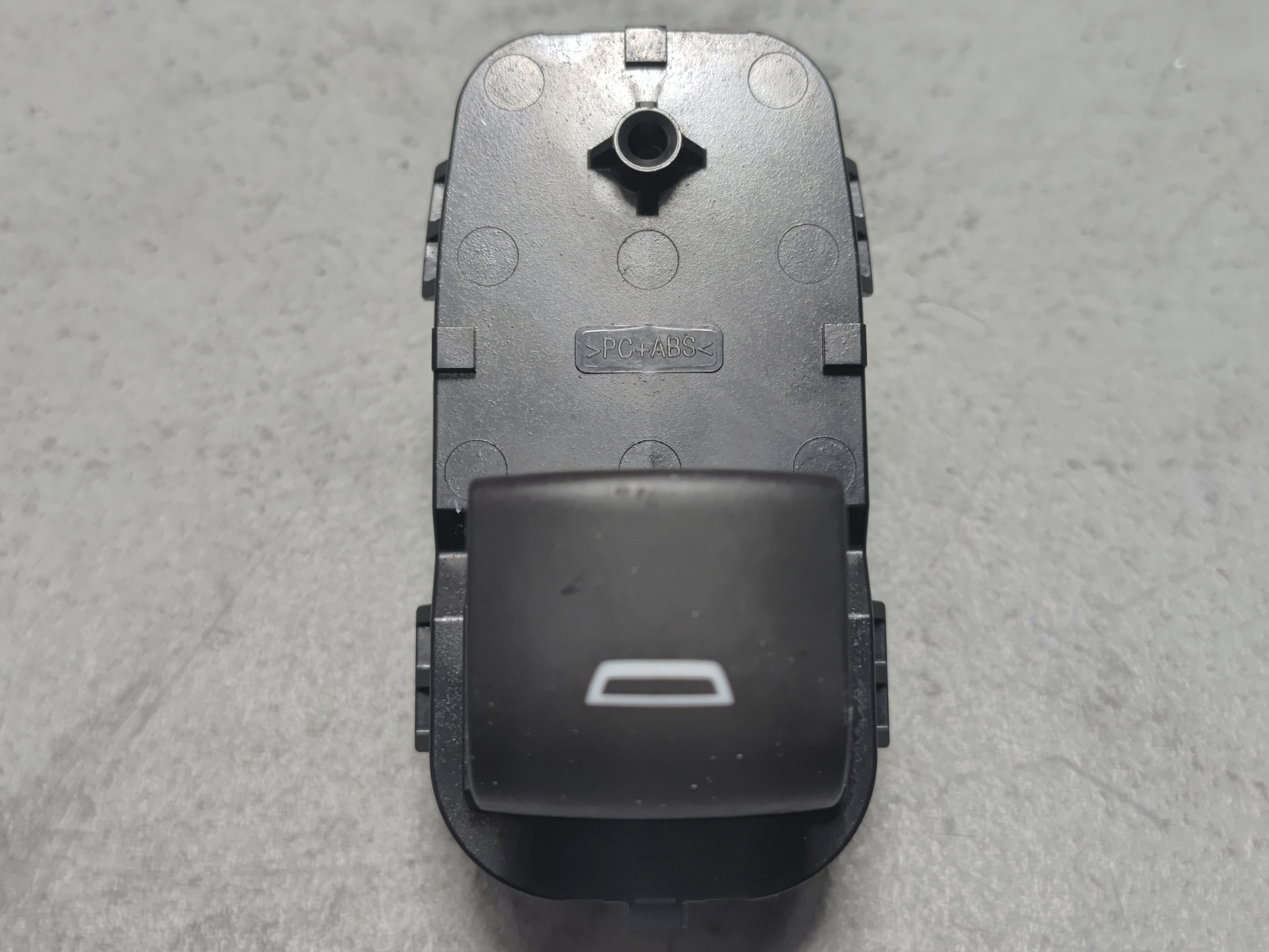 2024-2025 BUICK ENVISTA REAR LEFT OR RIGHT SIDE DOOR WINDOW SWITCH OEM