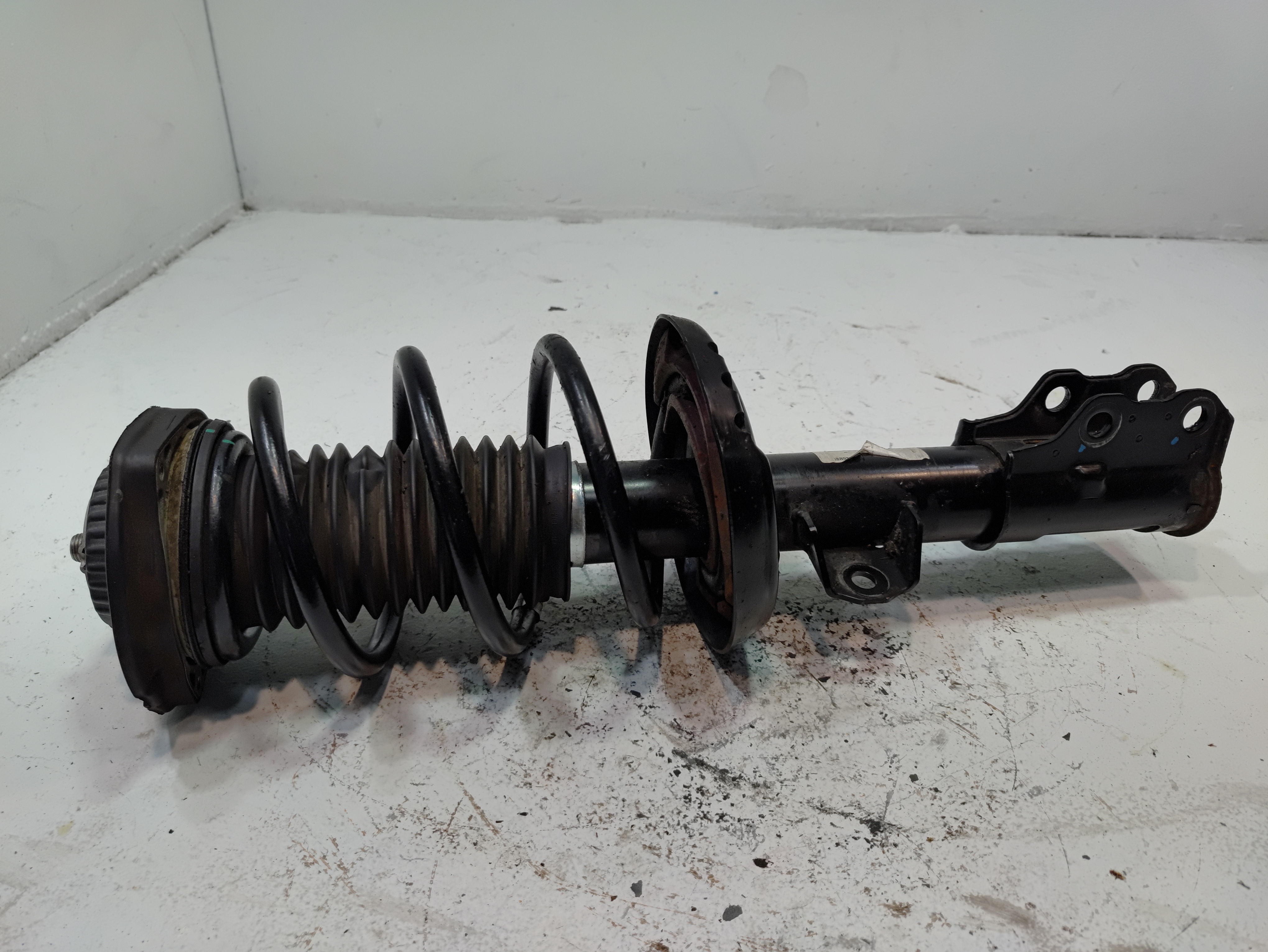 2024-2025 BUICK ENVISTA FRONT RIGHT PASSENGER SHOCK ABSORBER STRUT OEM