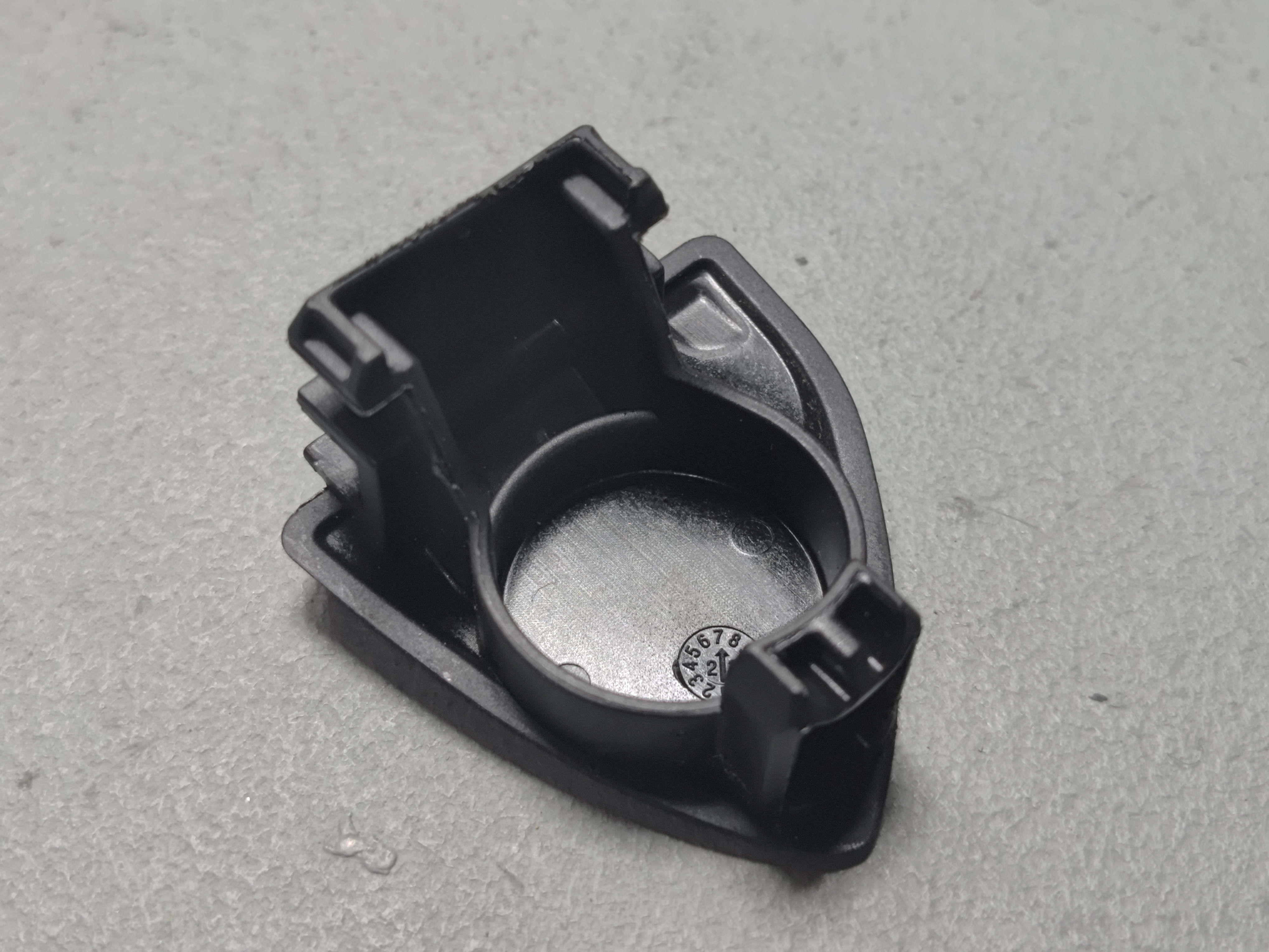 2024-2025 BUICK ENVISTA REAR LEFT DRIVER SIDE DOOR EXTERIOR HANDLE INSERT OEM