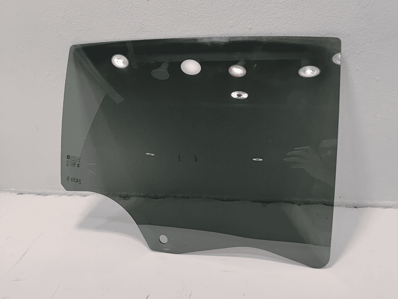 2024 - 2025 BUICK ENVISTA REAR PASSENGER SIDE DOOR WINDOW BLACK TINT GLASS OEM