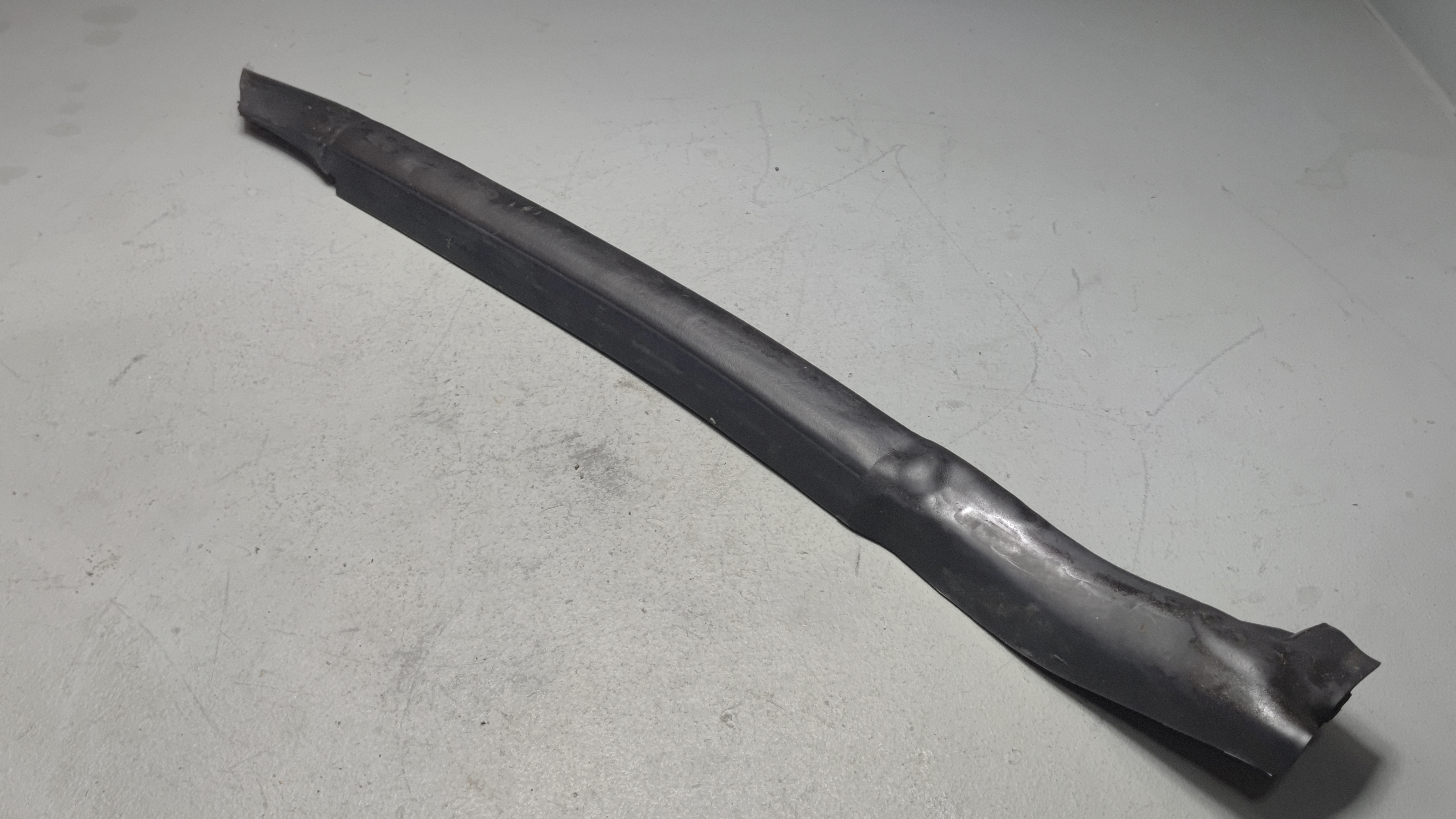 2024-2025 BUICK ENVISTA REAR PASSENGER SIDE DOOR REARWARD WEATHERSTRIP SEAL OEM