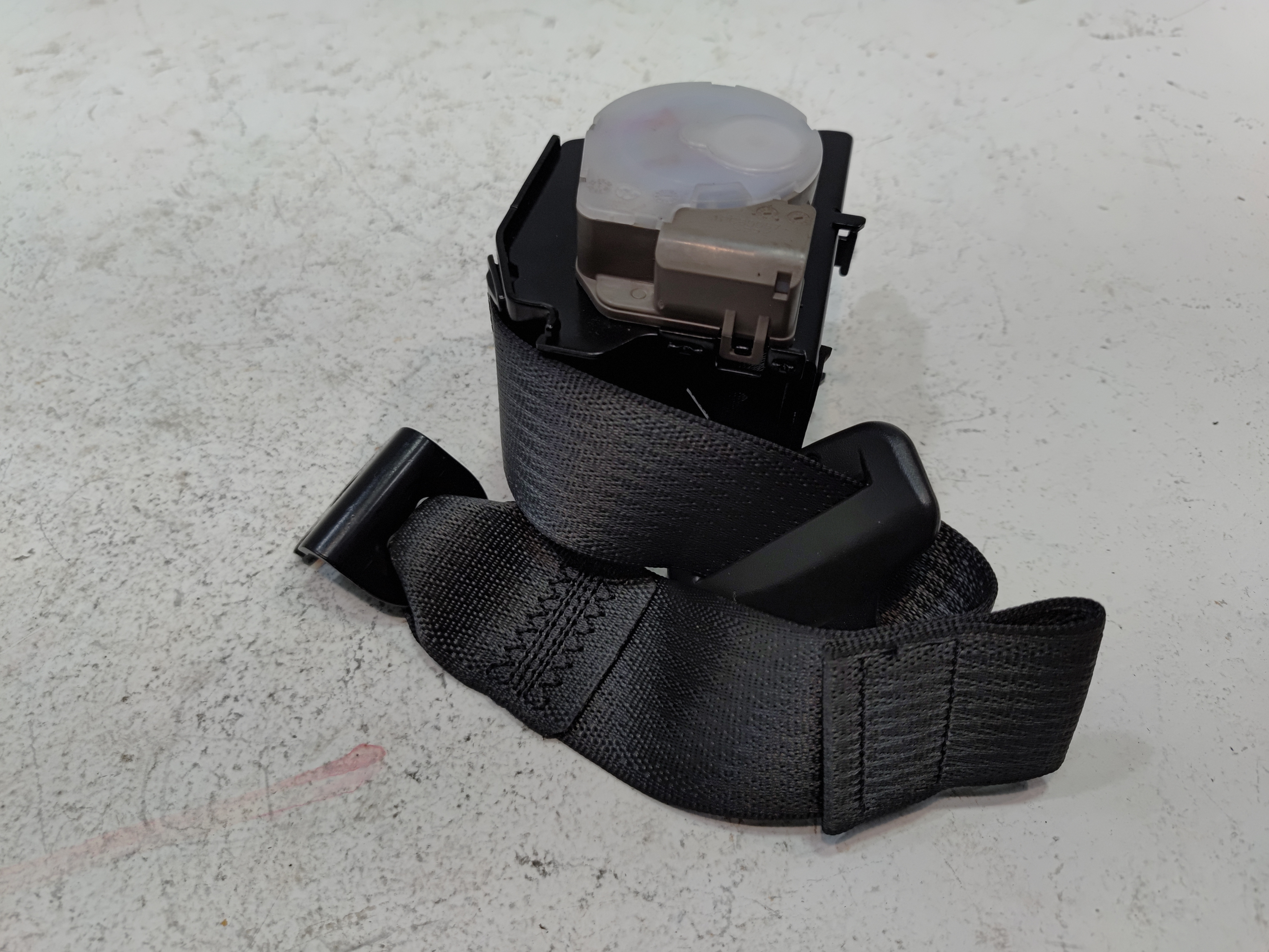 2024 BUICK ENVISTA REAR LEFT DRIVER SIDE SEAT BELT SEATBELT RETRACTOR OEM