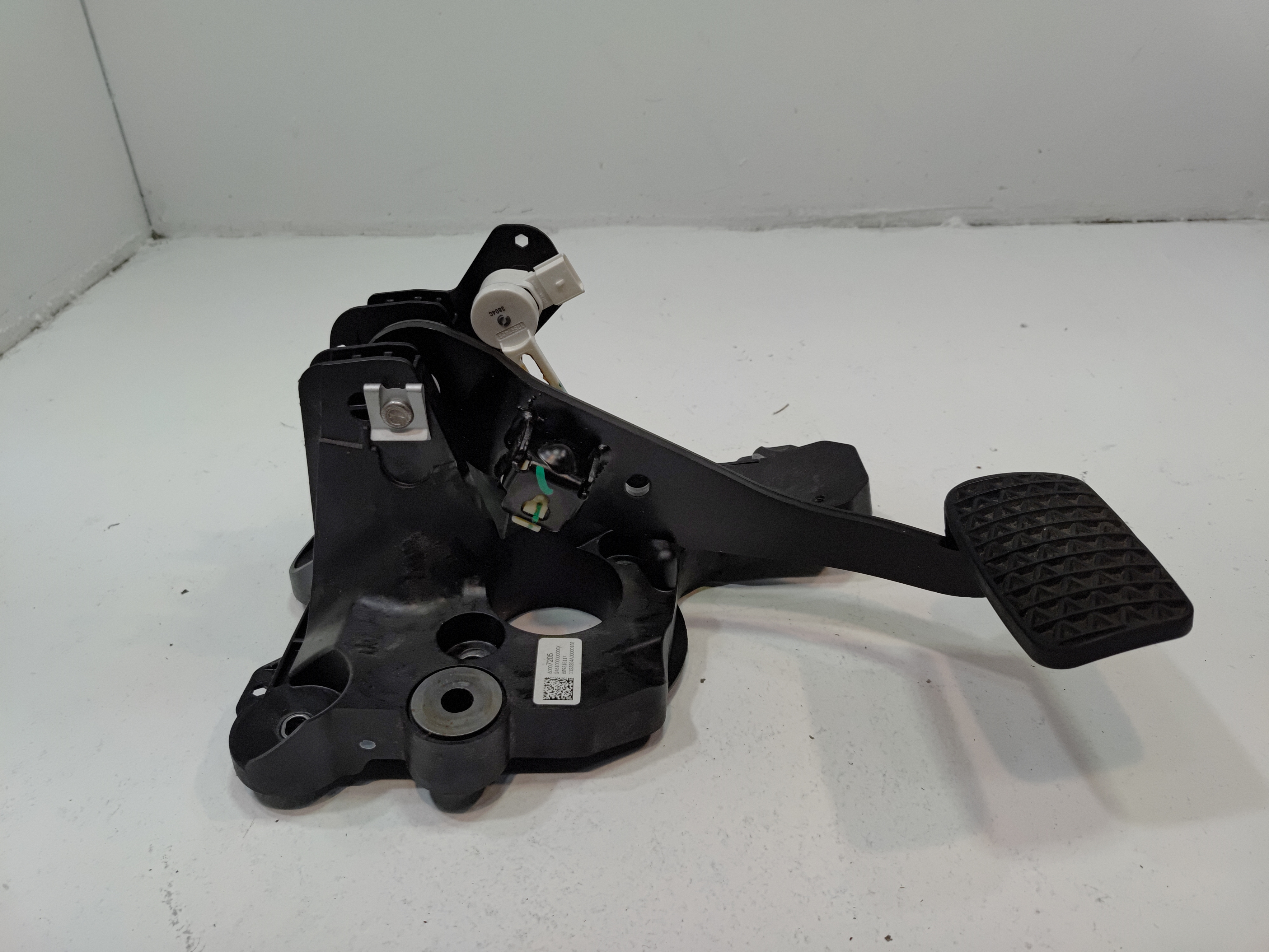 2024-2025 Buick Envista Brake Pedal w/Sensor OEM