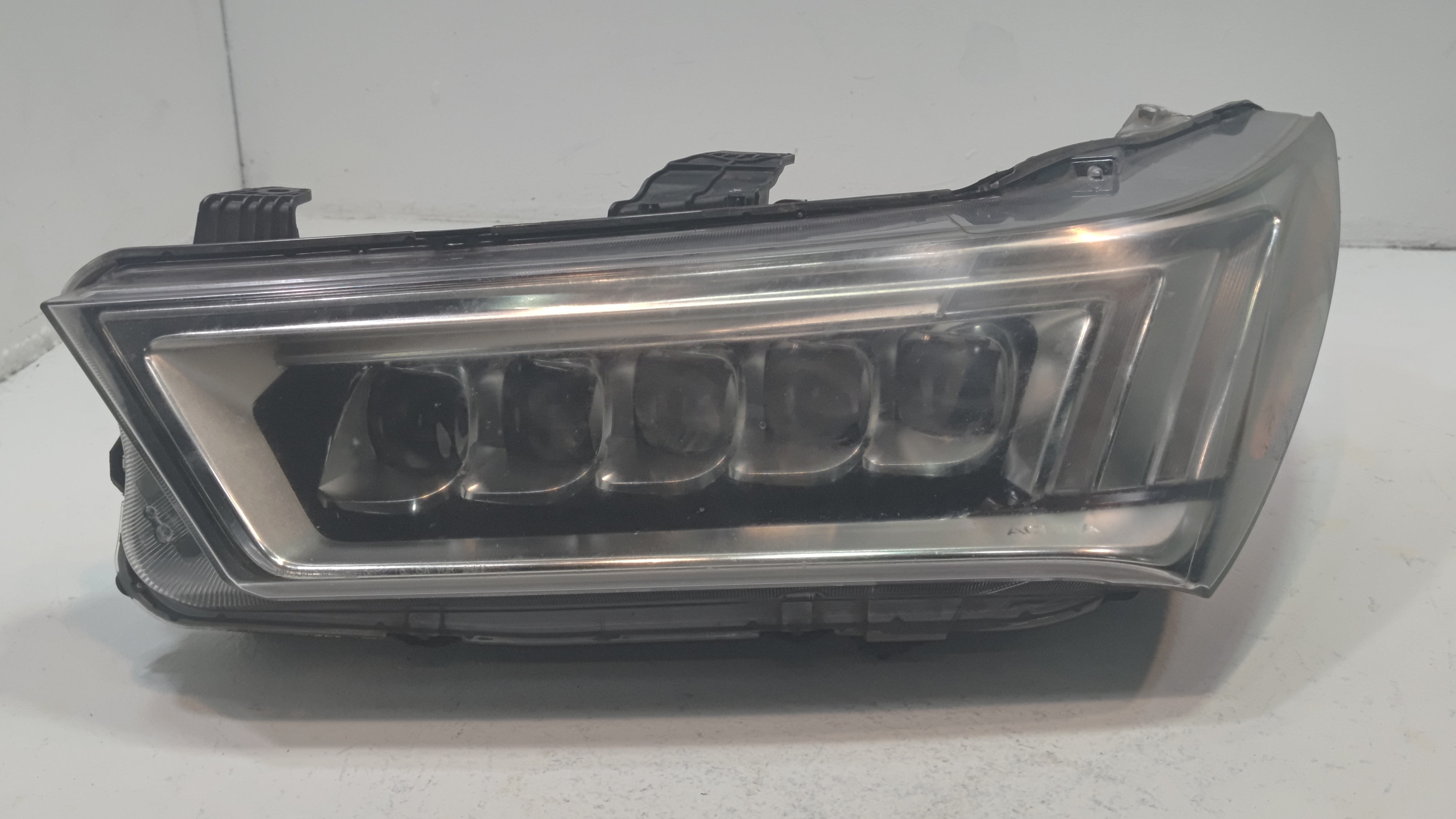 2017-2020 ACURA MDX FRONT LEFT DRIVER SIDE LED HEADLIGHT LIGHT LED OEM