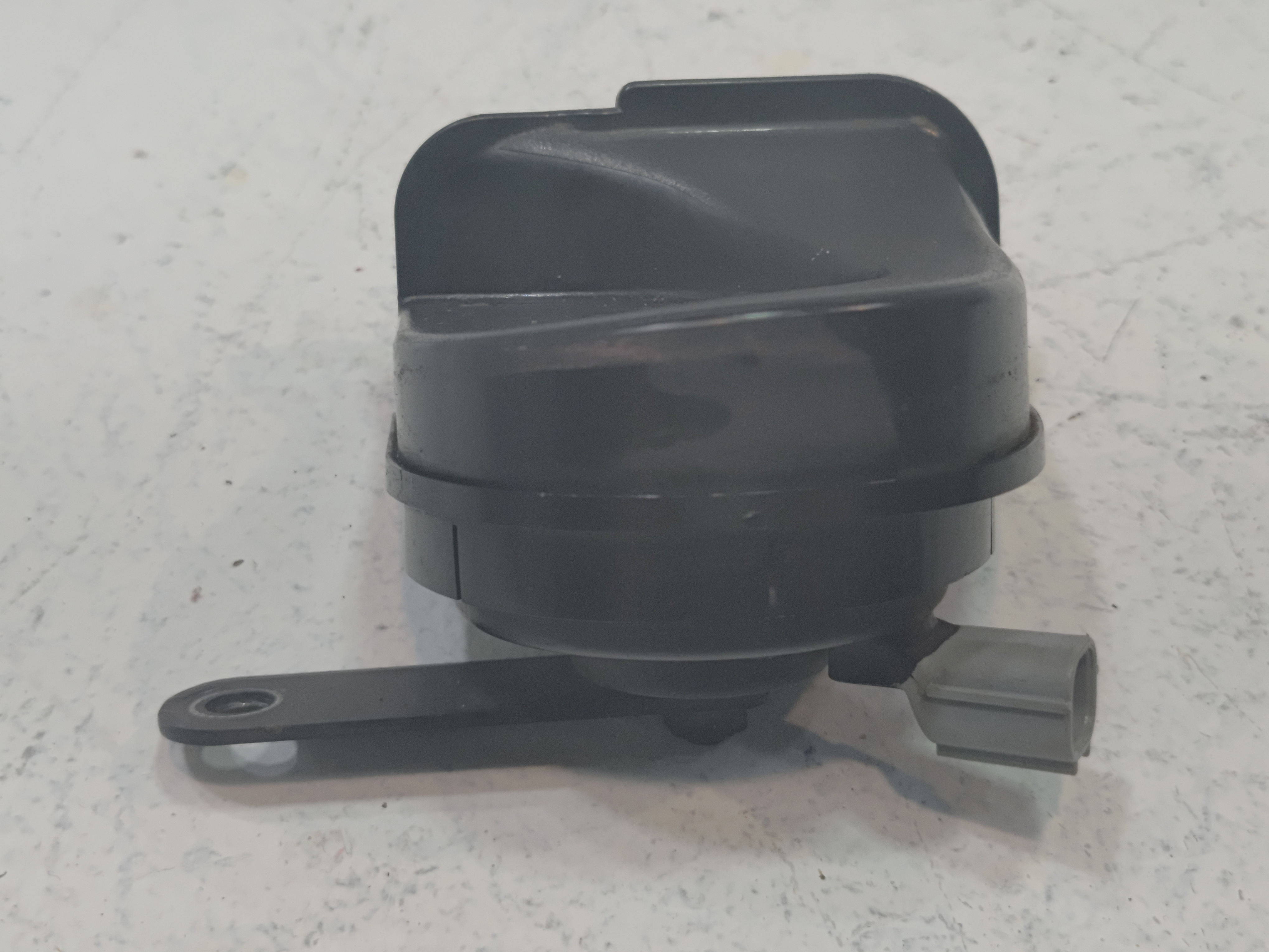 2014-2020 ACURA MDX RIGHT PASSENGER SIDE HORN HIGHT NOTE TONE SIGNAL OEM