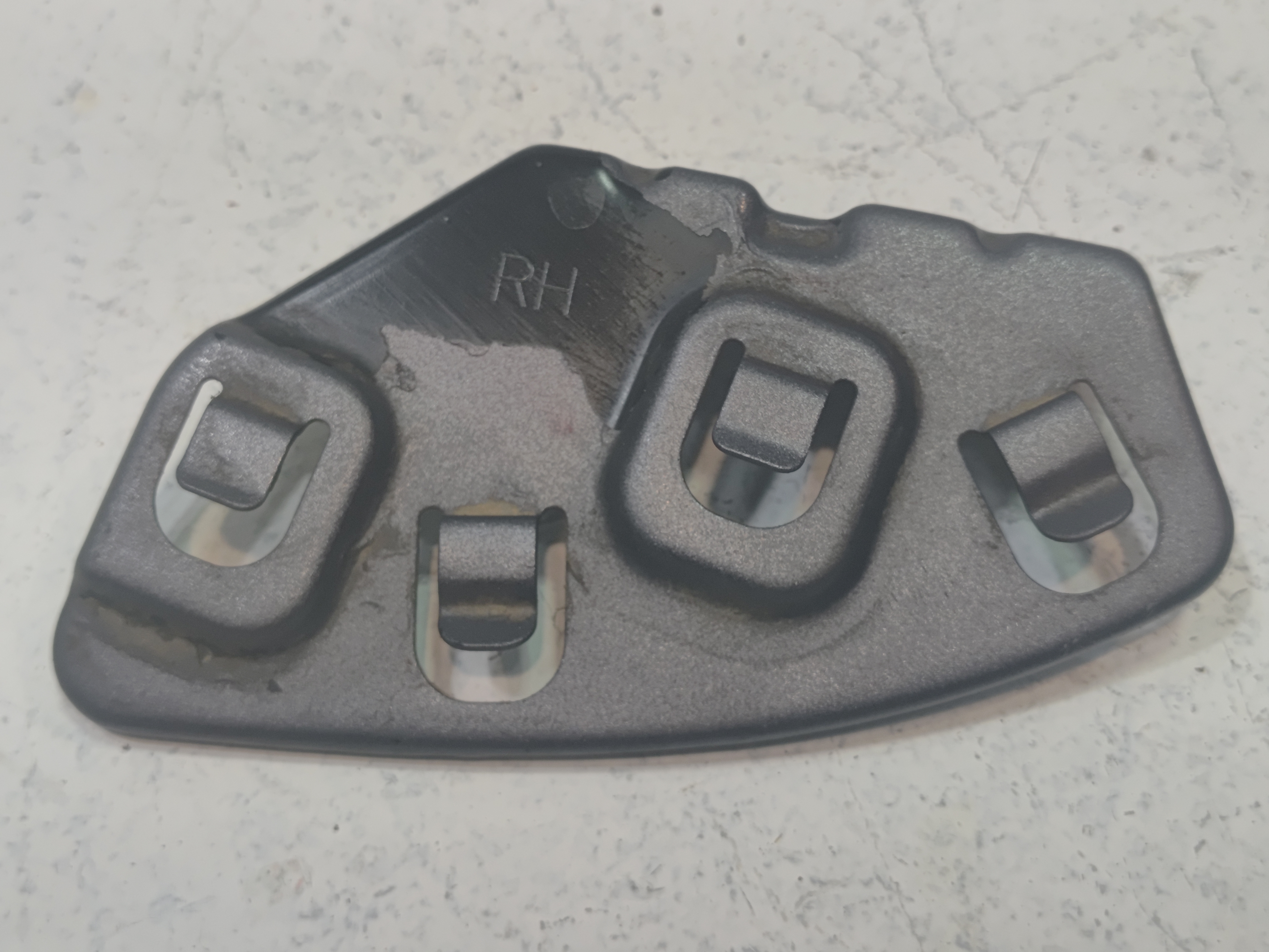 2014-2020 ACURA MDX REAR BUMPER RIGHT PASSENGER SIDE MOUNT SUPPORT BRACKET OEM