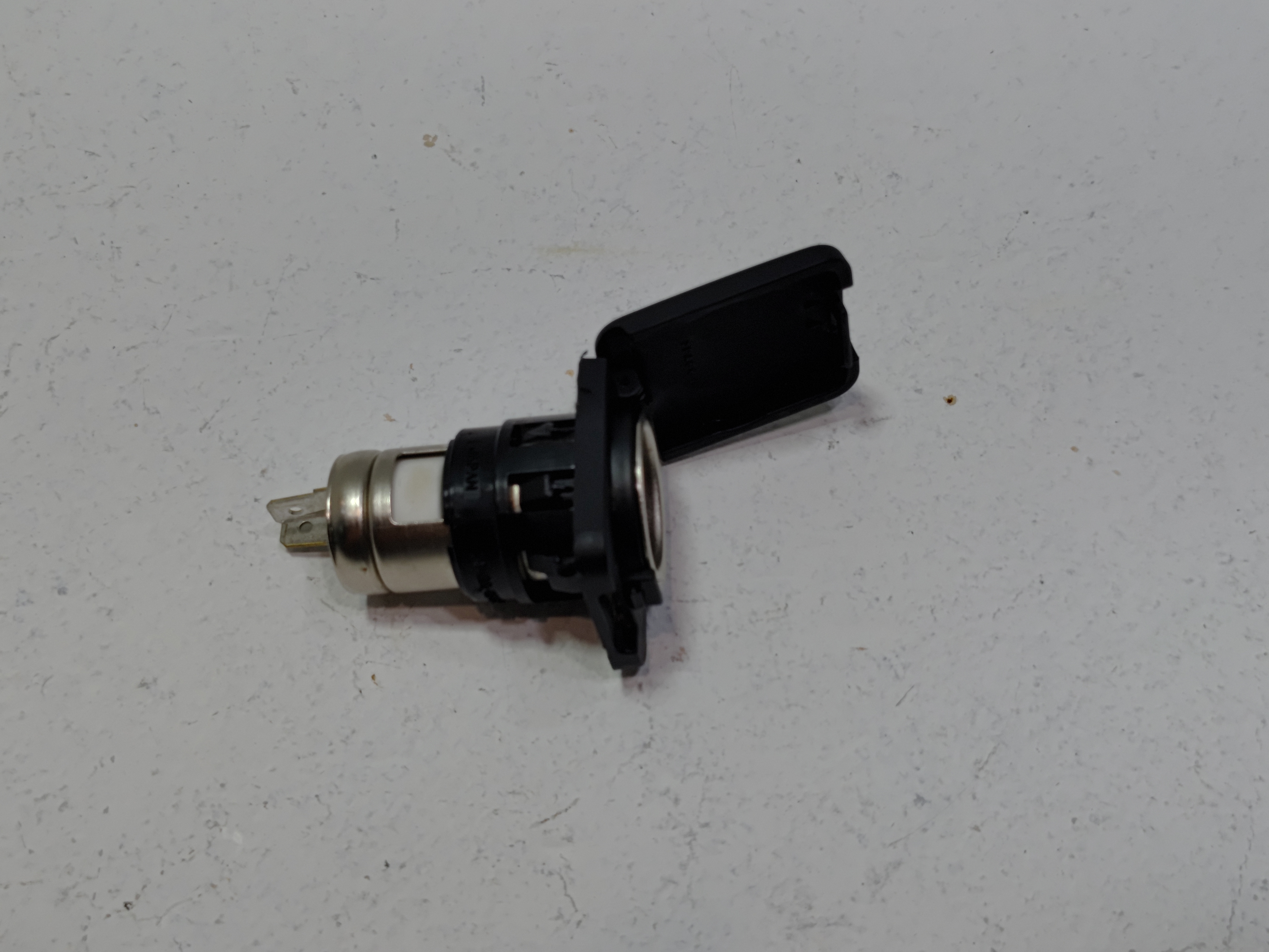 2017-2020 Acura MDX Front or Rear 12V 180W Power Socket Outlet OEM