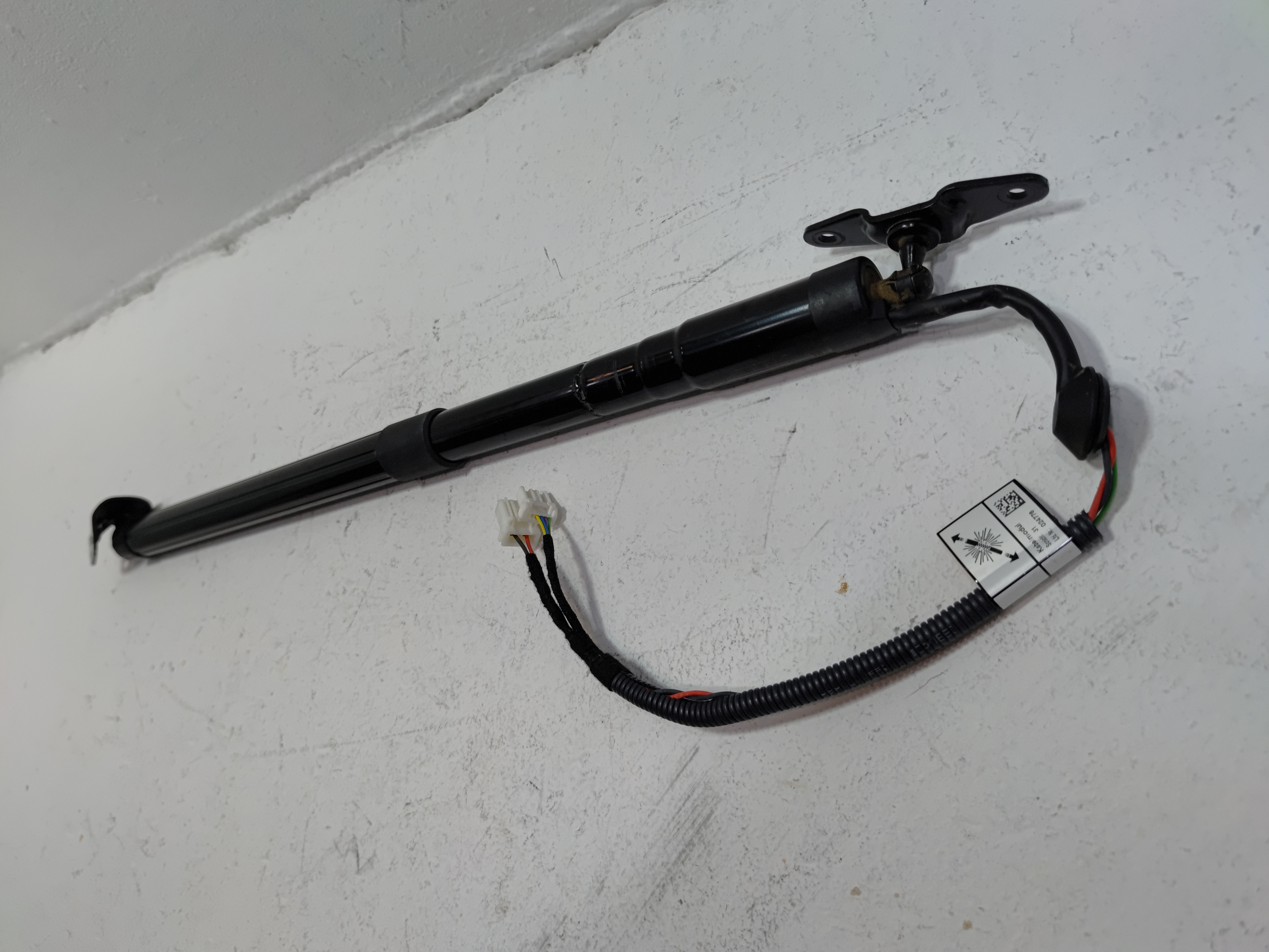 2014-20 Acura MDX Power Tailgate Liftgate Driver Side Lift Support Cylinder OEM