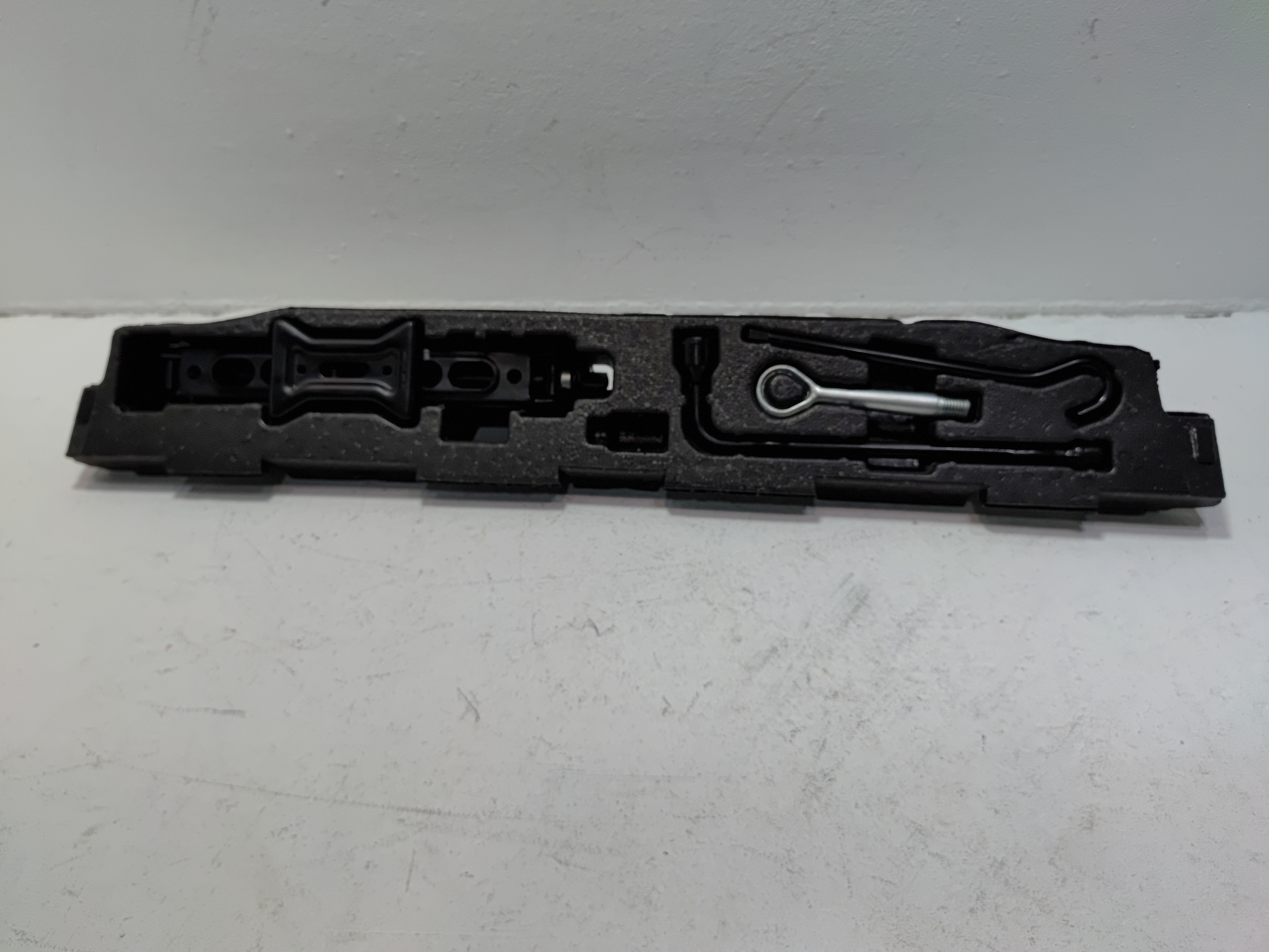 2017-2020 Acura MDX Tire Wheel Jack Lift w/Wrench Hook & Tow Eye OEM