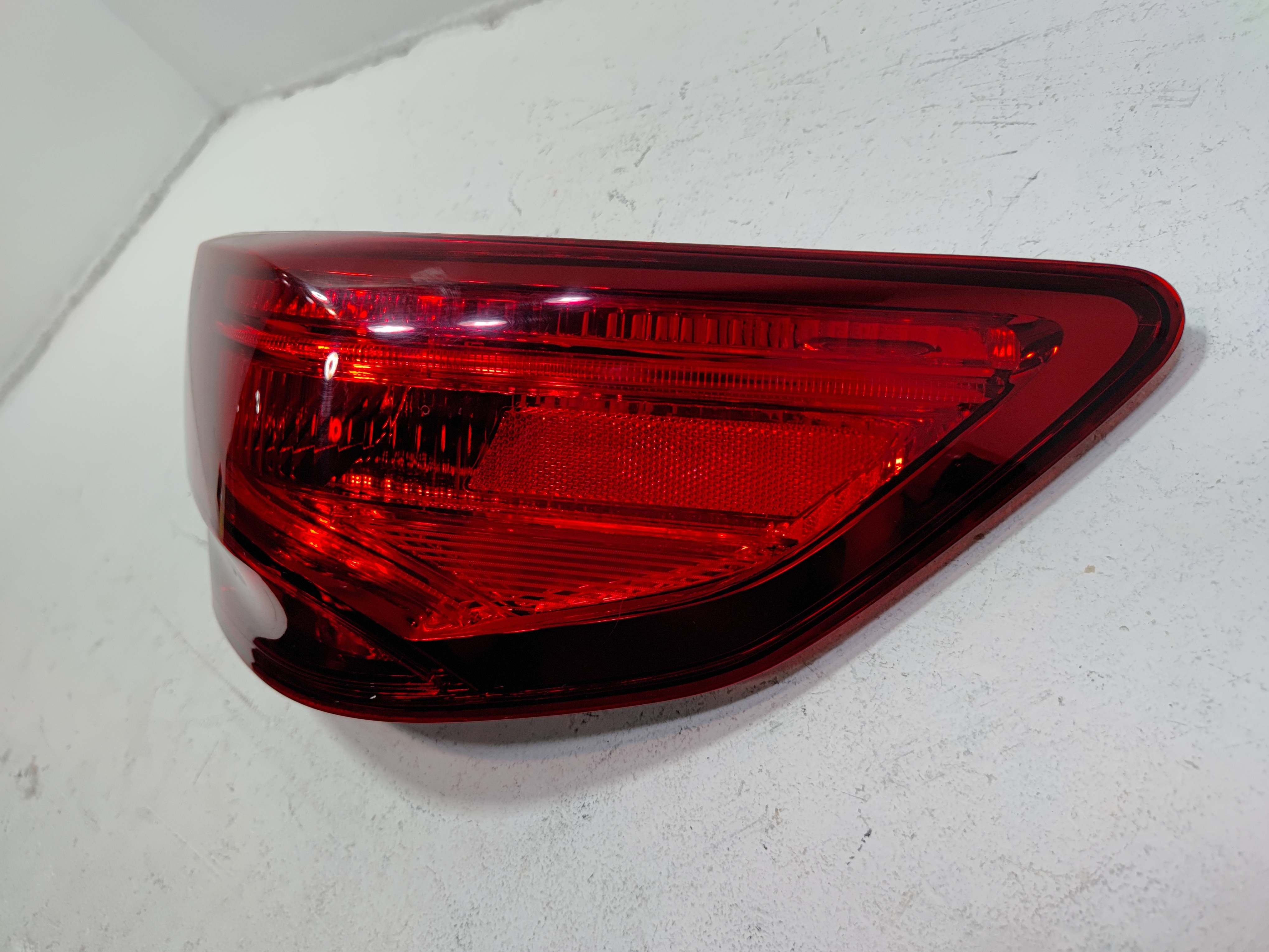 2014-2020 Acura MDX Rear Right Passenger Side Outer Taillight Light Lamp OEM