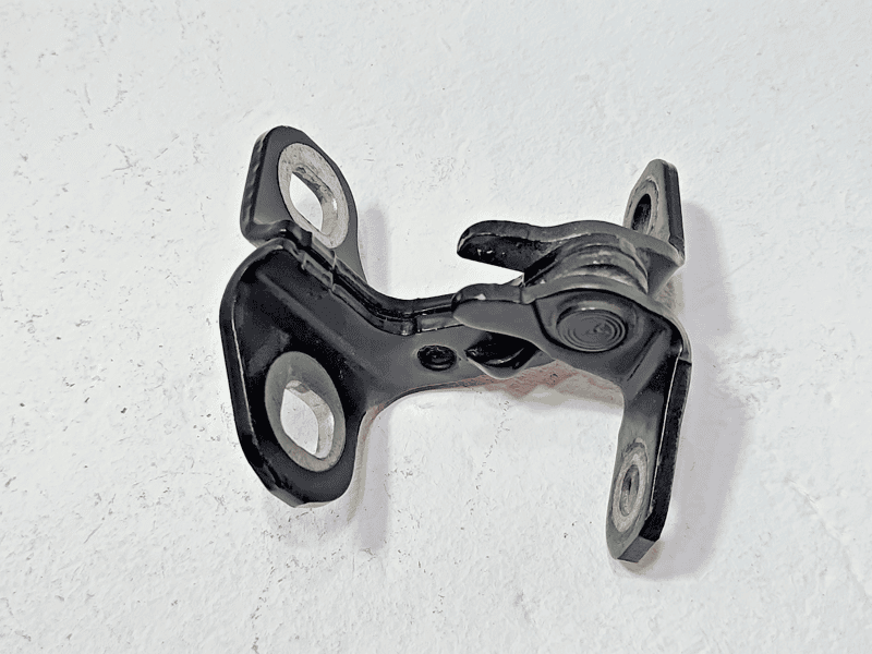 2024-2025 BUICK ENVISTA REAR PASSENGER SIDE DOOR HINGE UPPER OEM