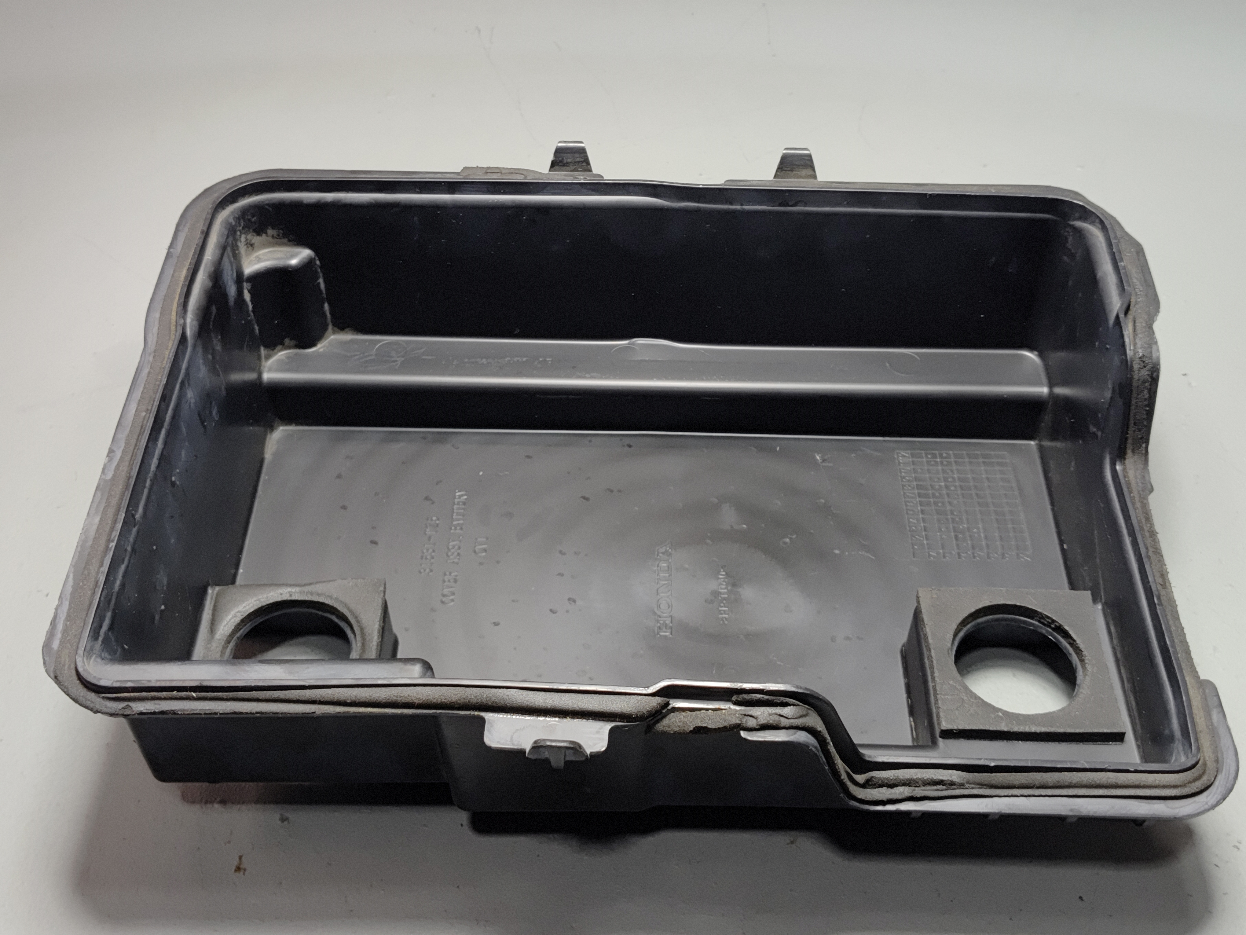 2016-2020 ACURA MDX 3.5L BATTERY TRAY HOLDER UPPER BRACKET PLATE COVER PANEL OEM