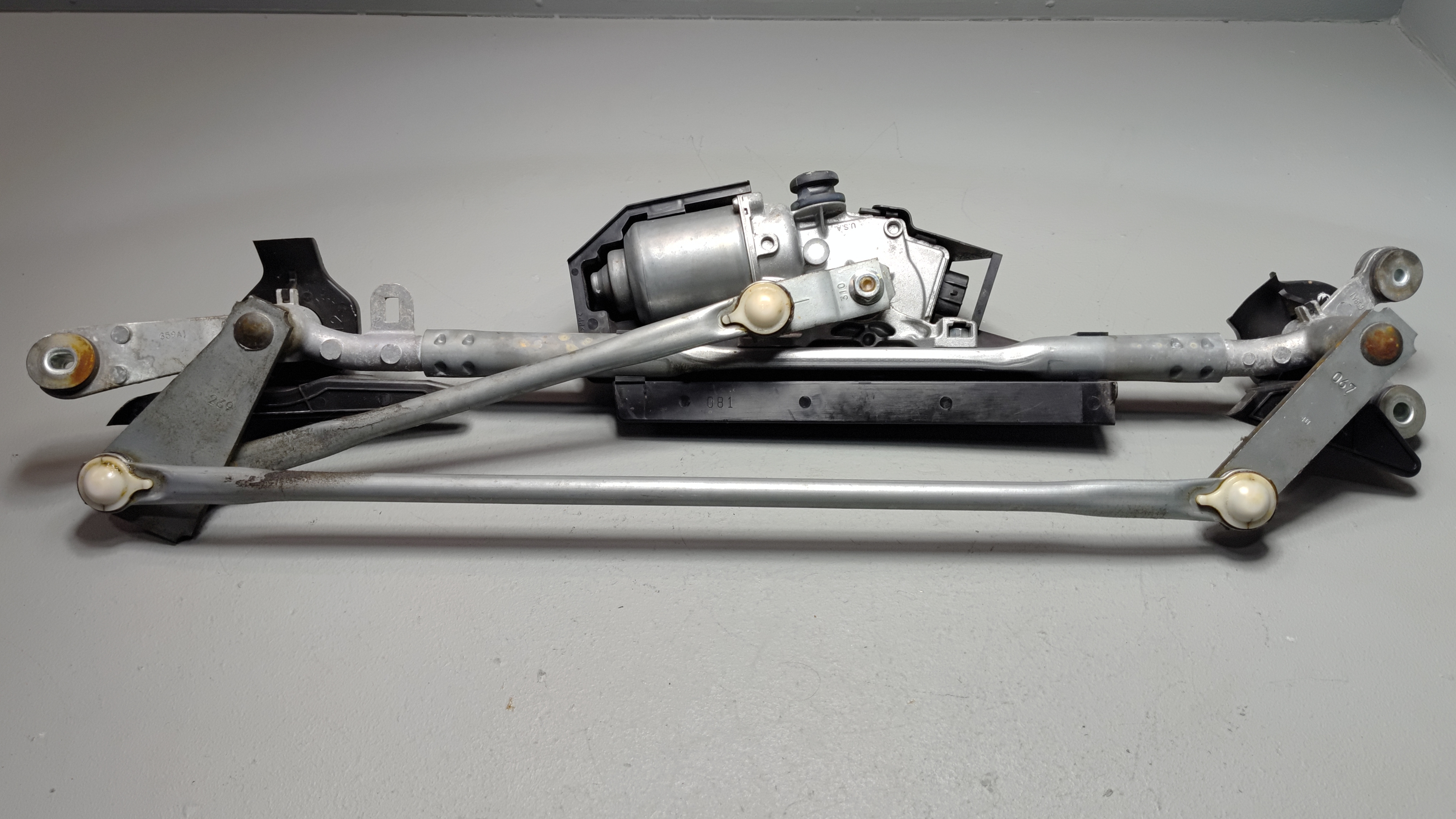 2014-2020 ACURA MDX WINDSHIELD WIPER WASHER TRANSMISSION LINKAGE W/ MOTOR OEM