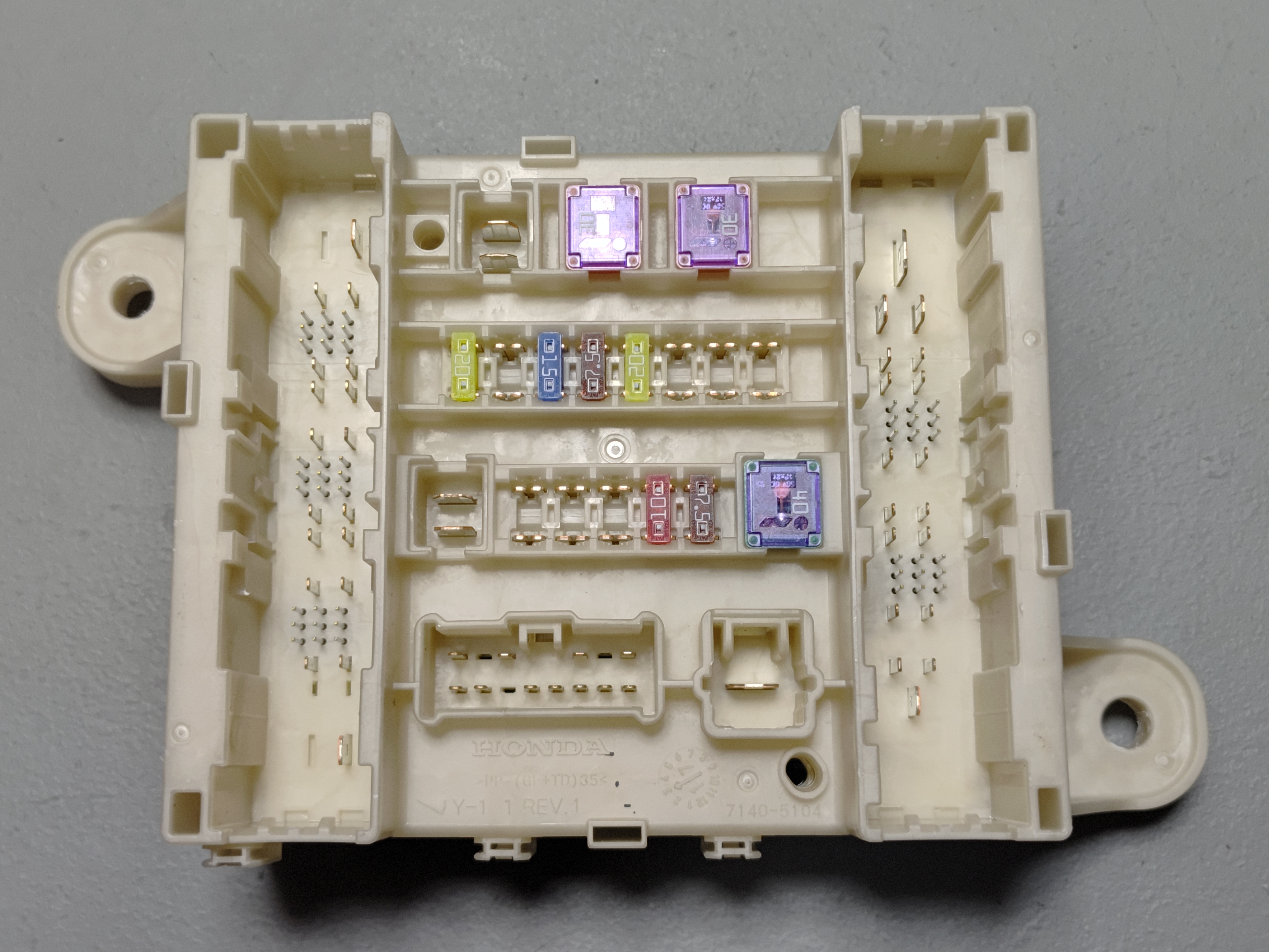 2017 - 2020 ACURA MDX REAR FUSE RELAY BOX JUNCTION BLOCK OEM