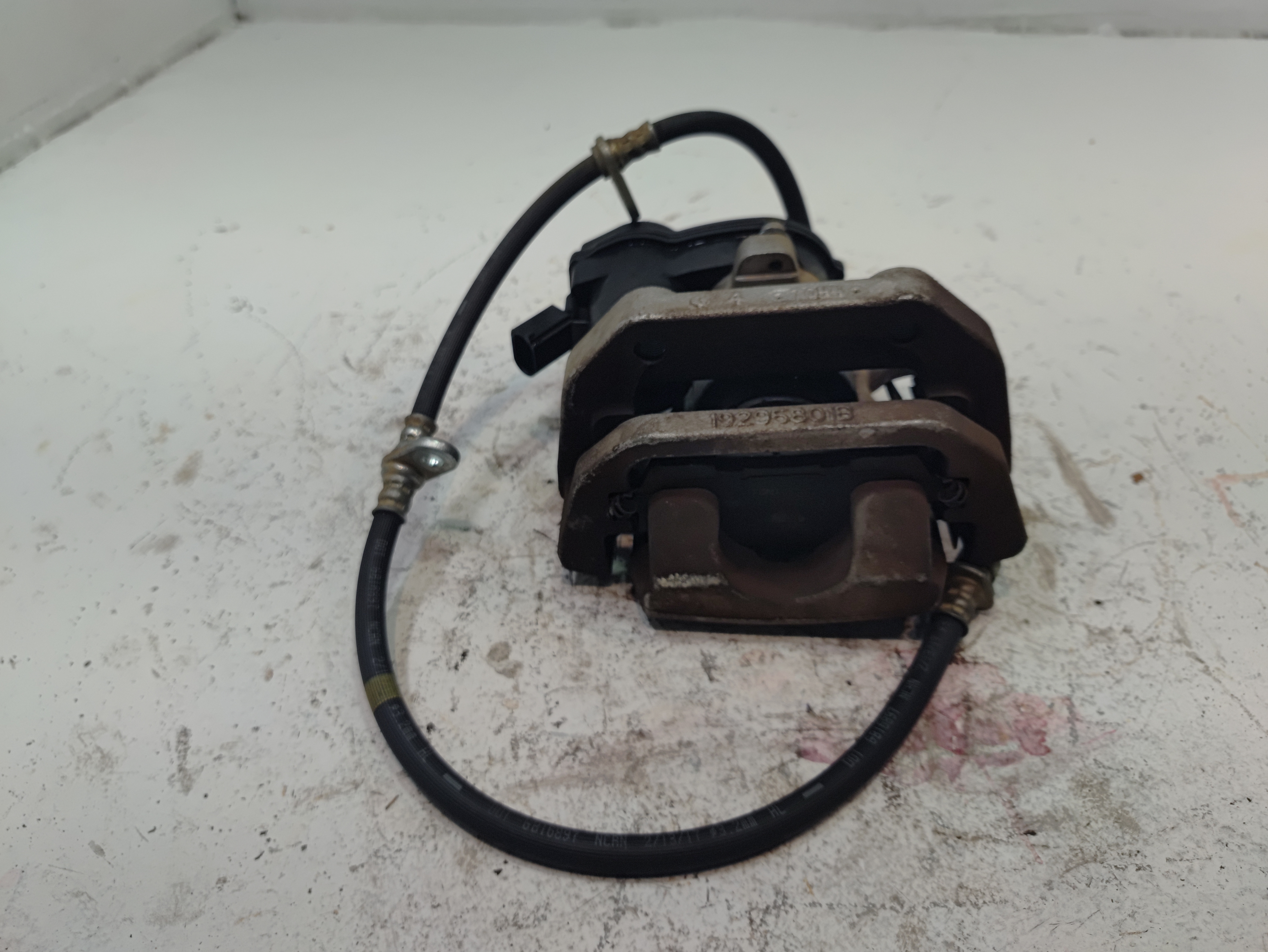 2017-2020 ACURA MDX REAR RIGHT PASSENGER SIDE BRAKE CALIPER OEM