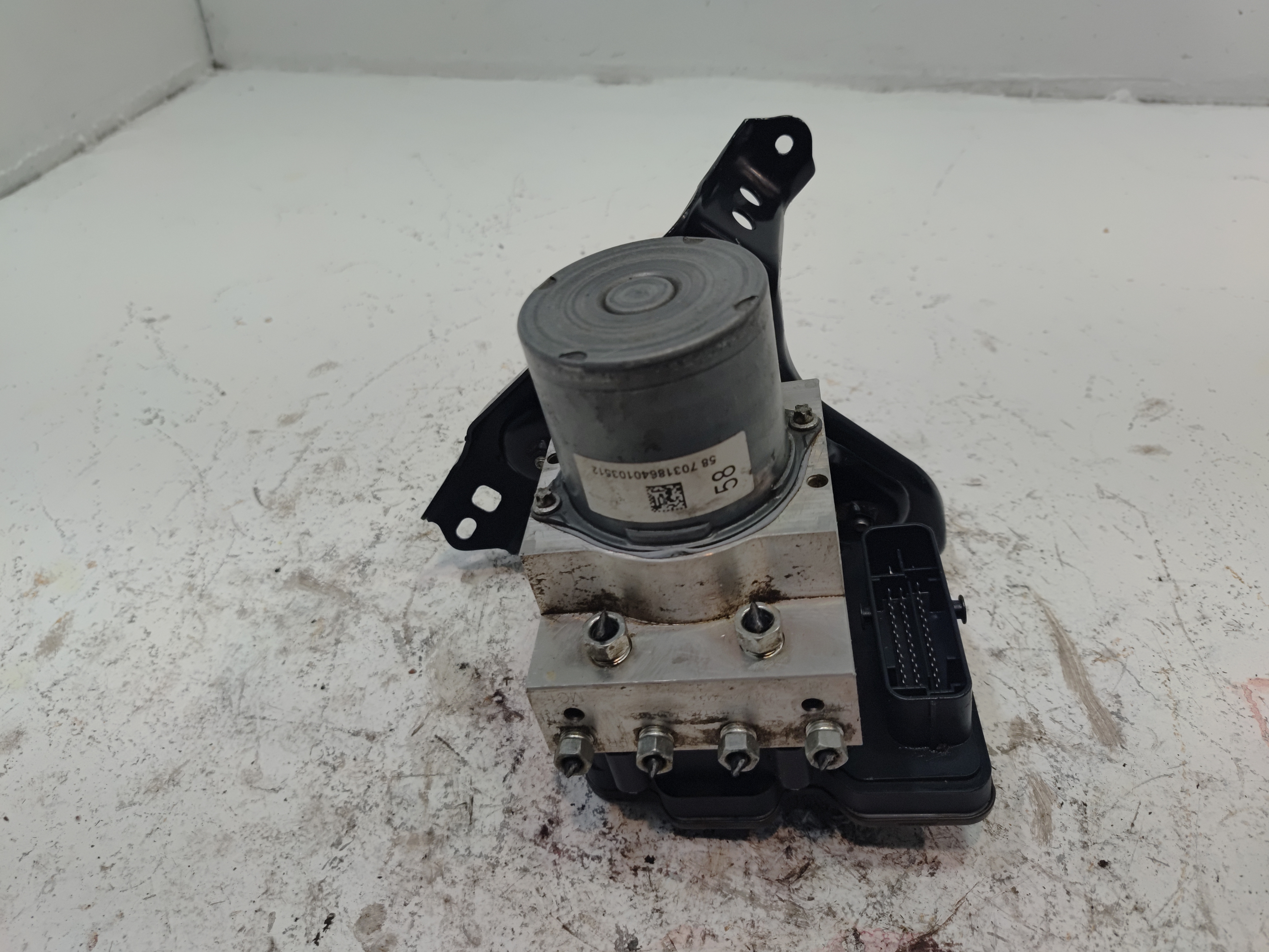 2017-2018 Acura MDX 3.5L FWD Anti Lock Brake Pump Control Module Unit OEM