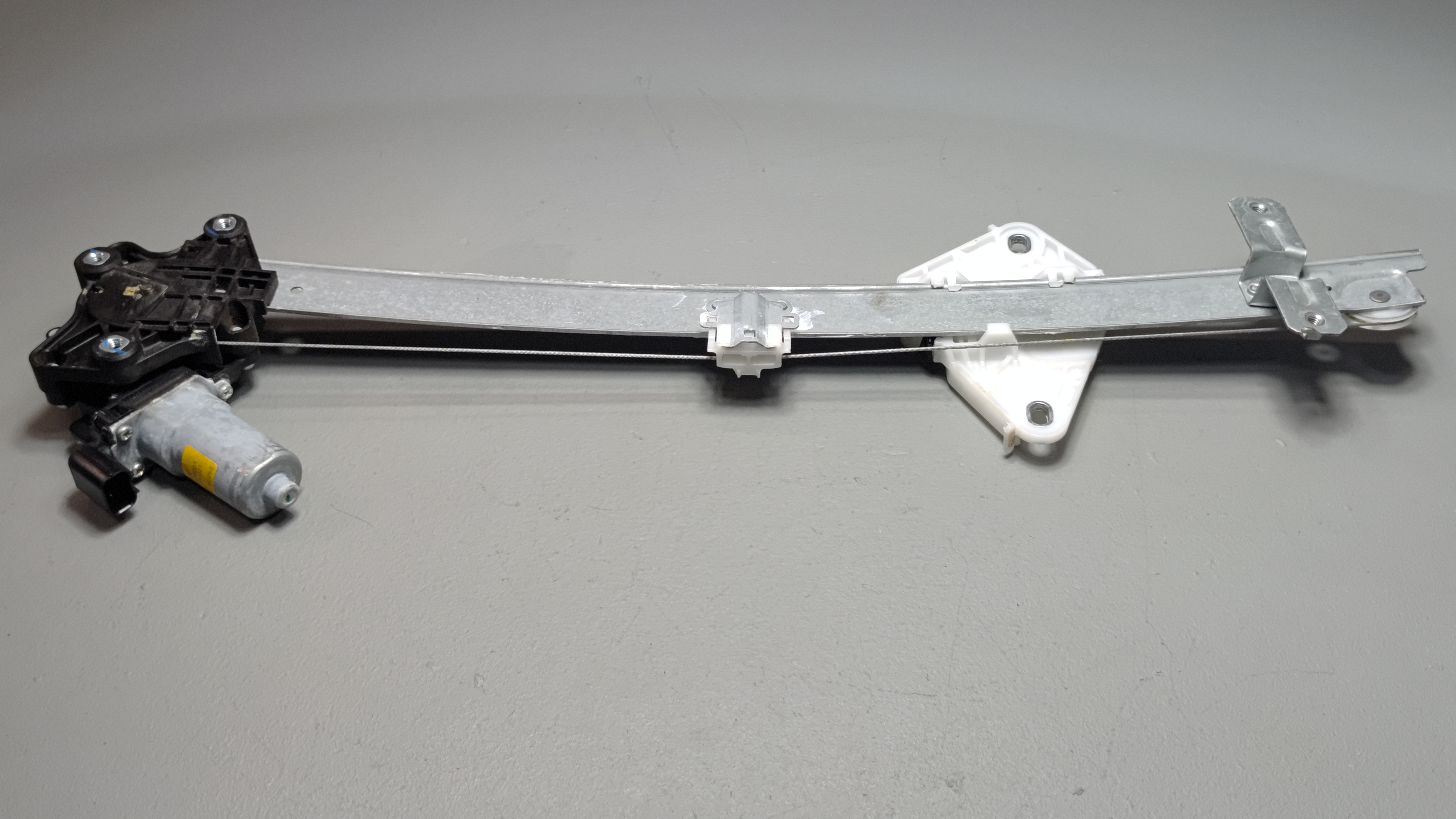 2014-2020 ACURA MDX FRONT LEFT DRIVER DOOR WINDOW REGULATOR W/ MOTOR OEM