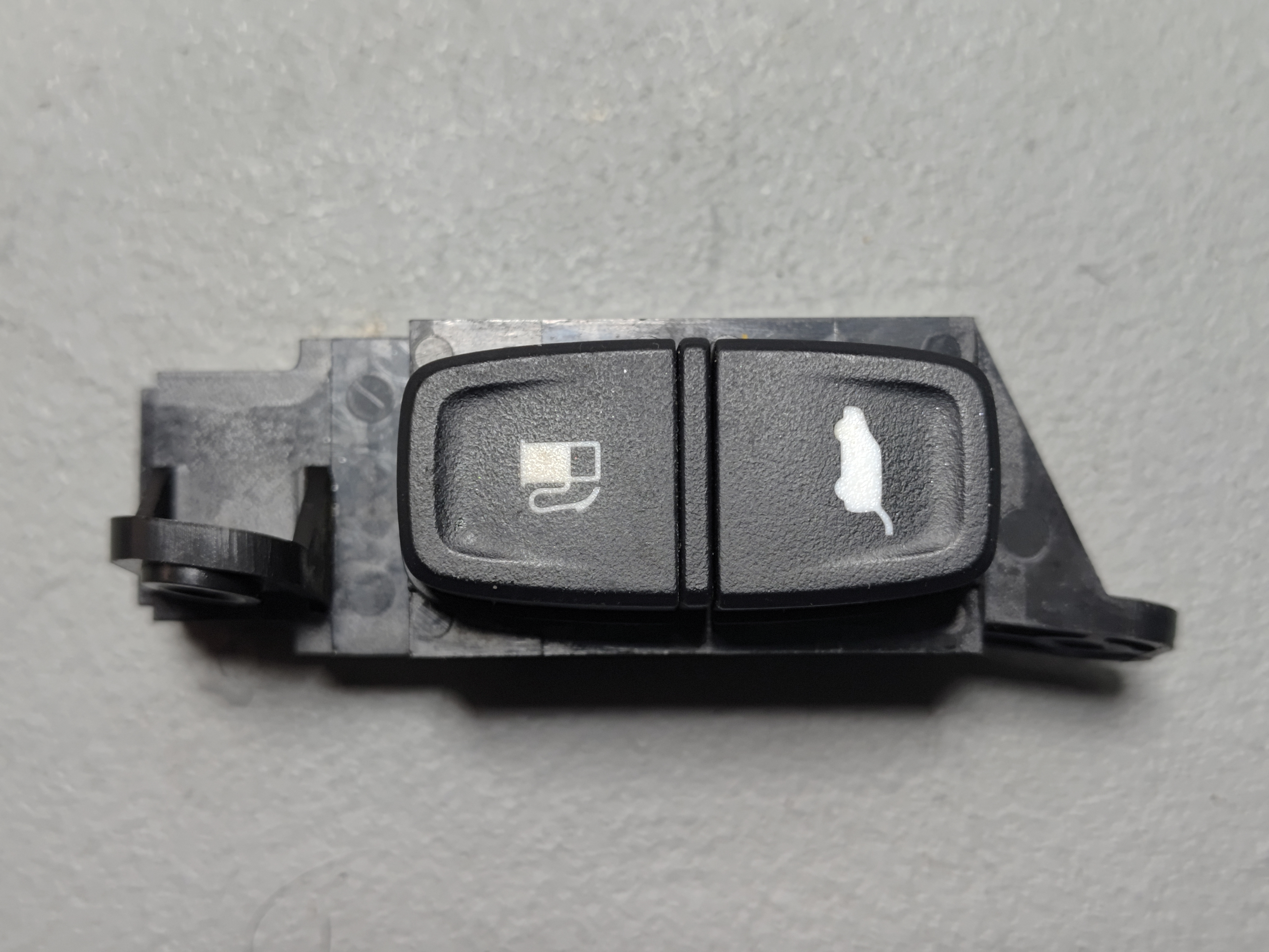 2014-2020 ACURA MDX FRONT LEFT DRIVER DOOR TAILGATE & FUEL RELEASE SWITCH OEM