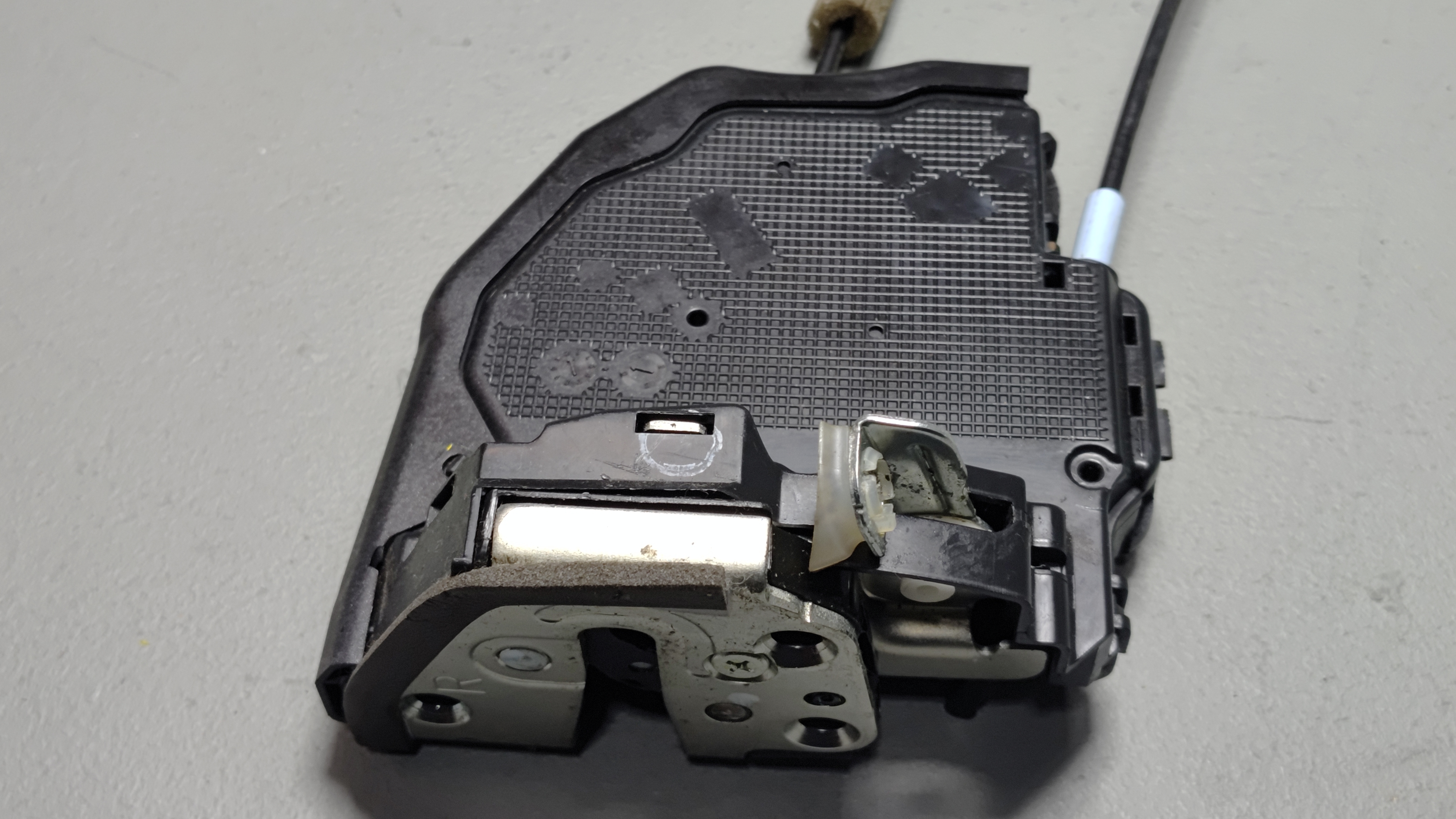 2014-2020 ACURA MDX REAR PASSENGER SIDE DOOR LATCH LOCK ACTUATOR W/ CABLE OEM