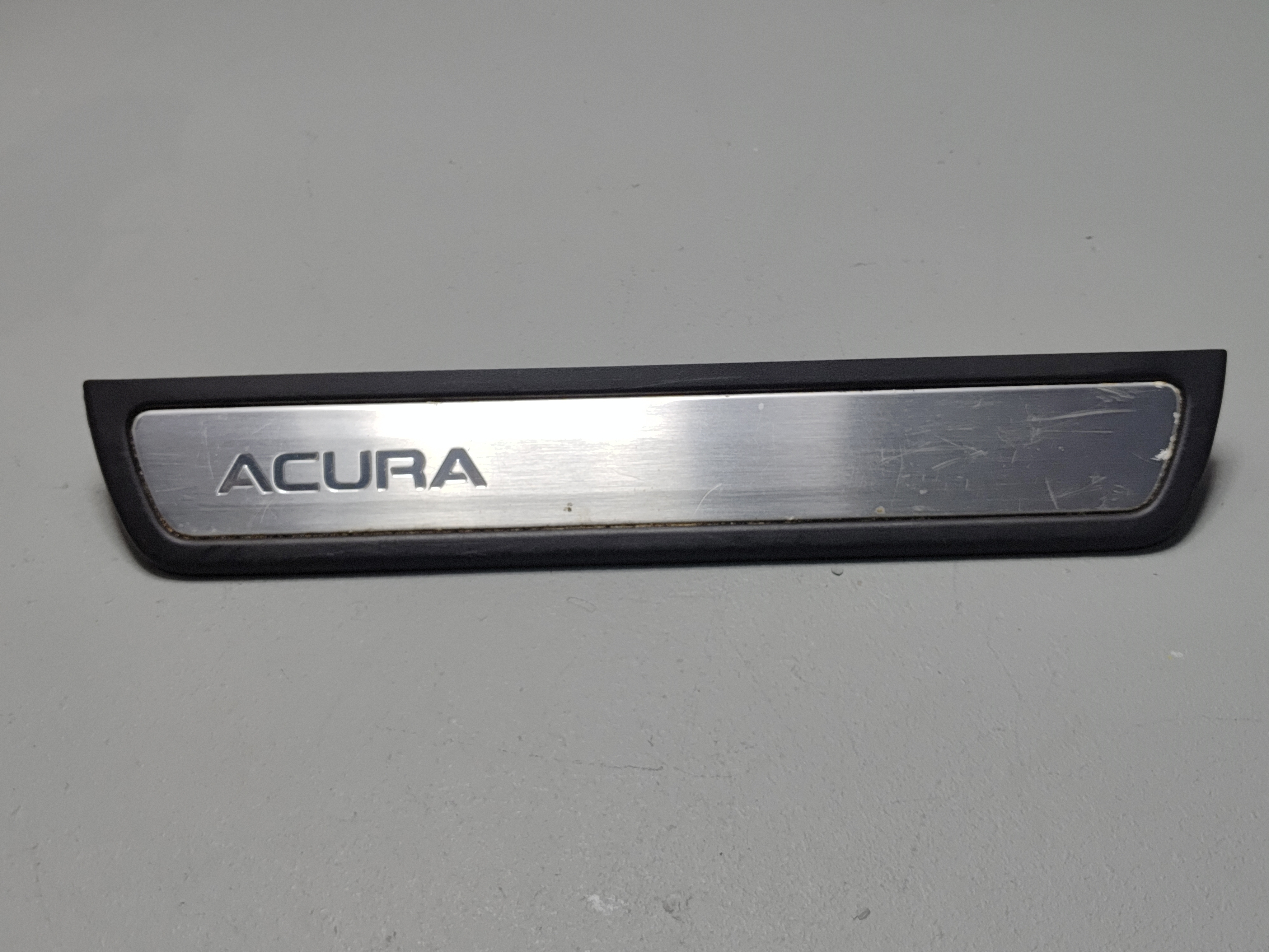 2014-2020 ACURA MDX REAR RIGHT PASSENGER DOOR SILL SCUFF PLATE COVER TRIM OEM