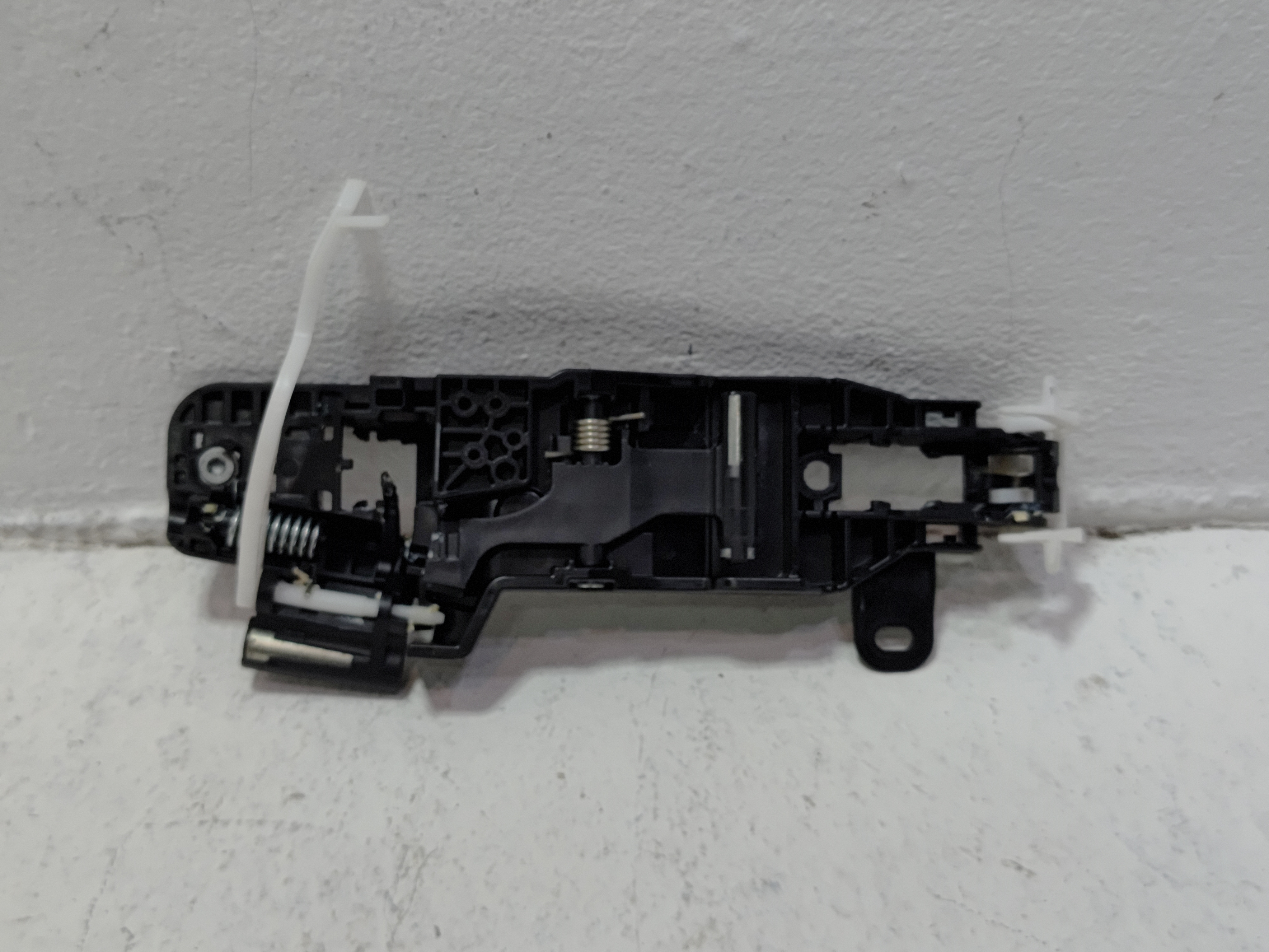 TOYOTA RAV4 2019-2025 REAR RIGHT PASSENGER SIDE DOOR EXTERIOR HANDLE BASE OEM