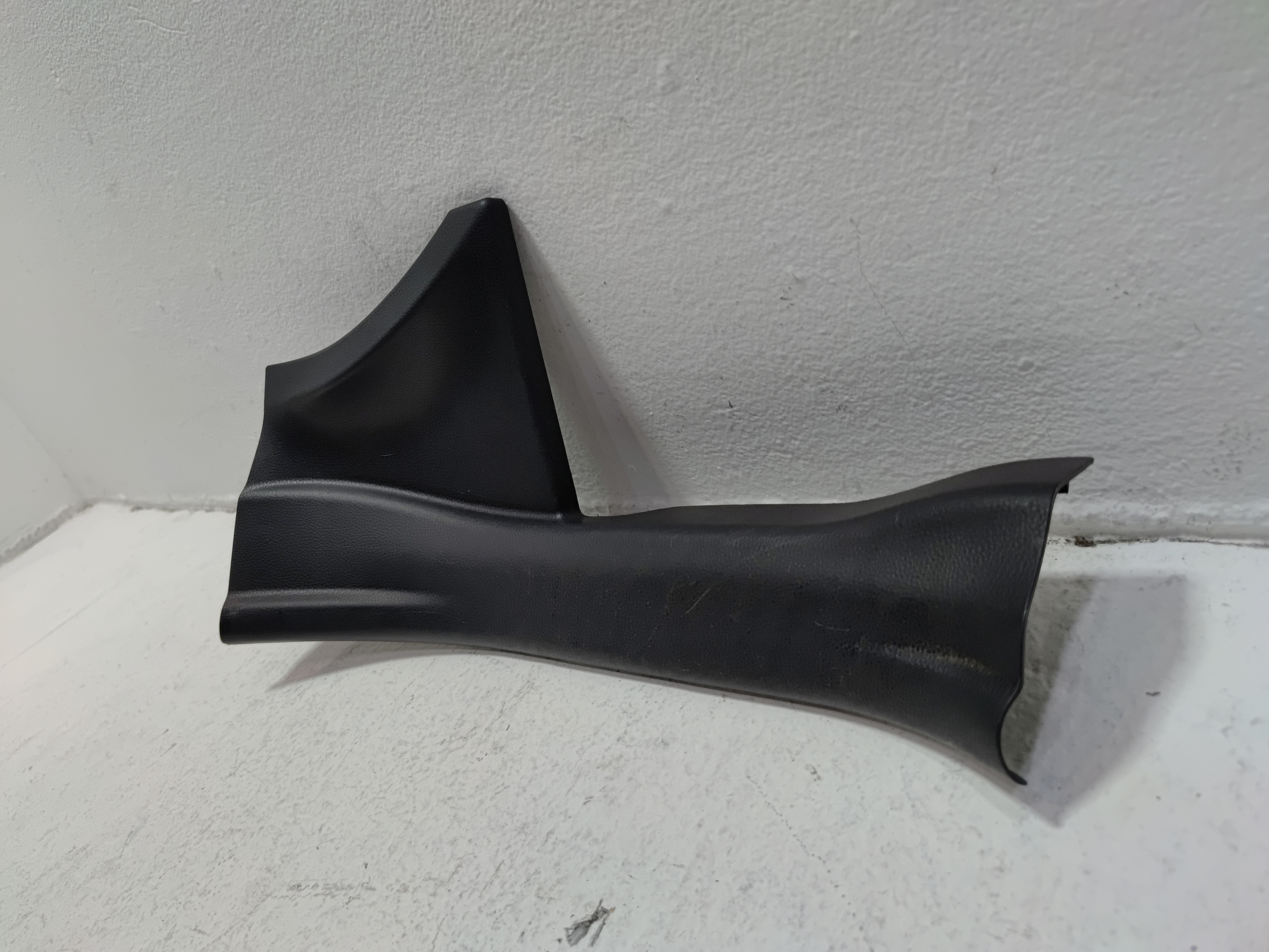 TOYOTA RAV4 2019-2025 REAR RIGHT PASSENGER SIDE DOOR SILL SCUFF PLATE OEM