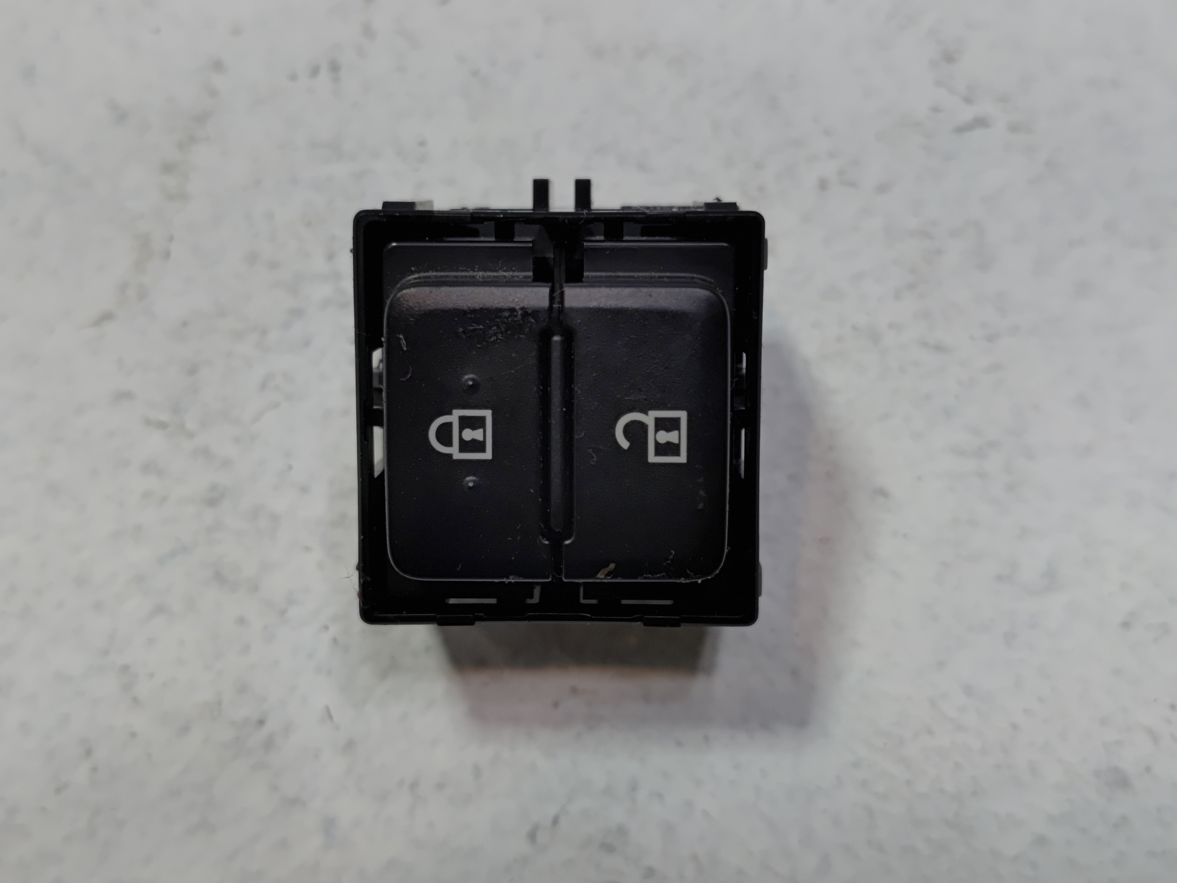 TOYOTA RAV4 2019-2025 FRONT RIGHT PASSENGER SIDE DOOR LOCK UNLOCK SWITCH OEM