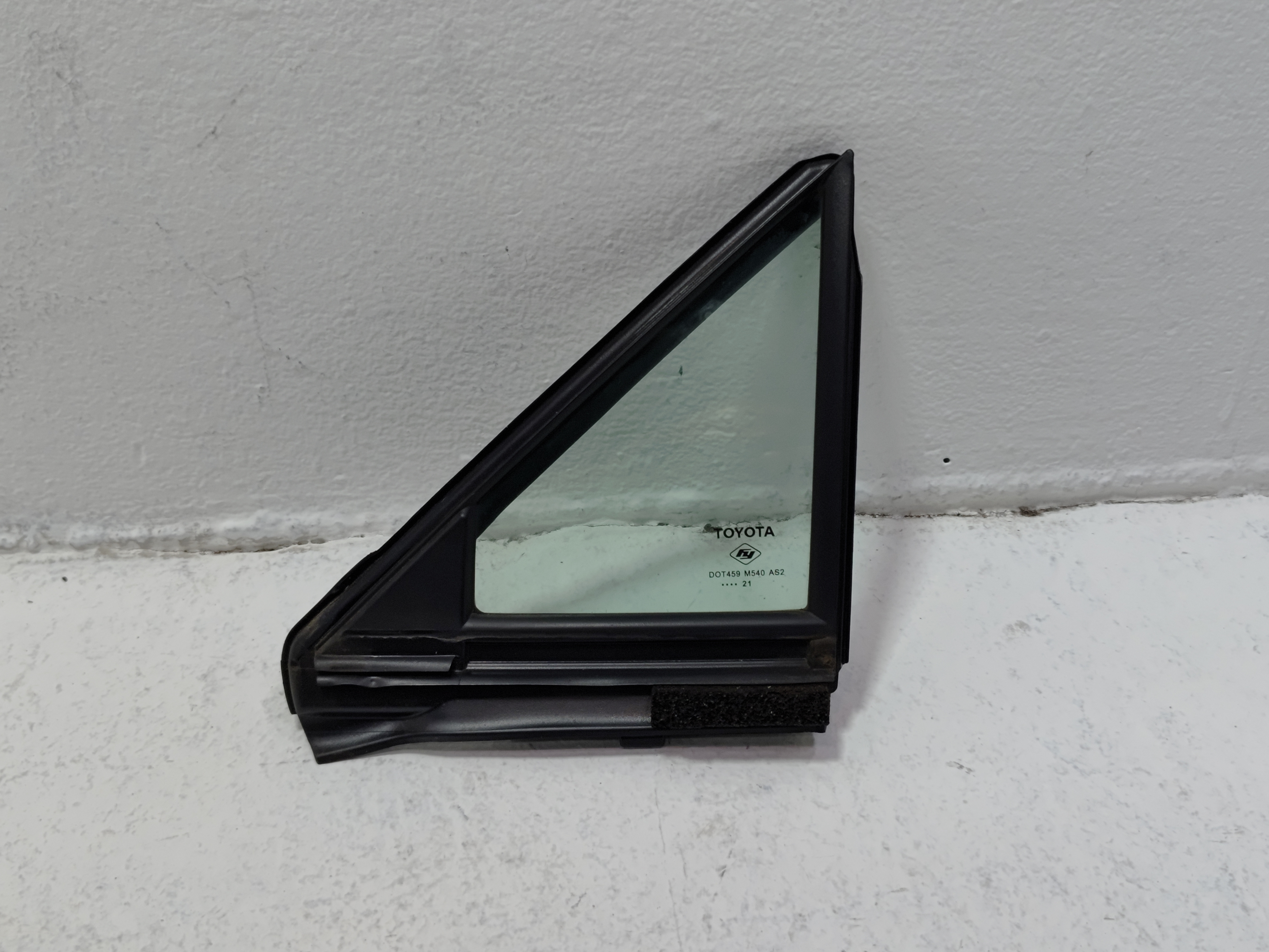 2019-2025 TOYOTA RAV4 FRONT LEFT DRIVER SIDE DOOR WINDOW CORNER FIXED GLASS OEM